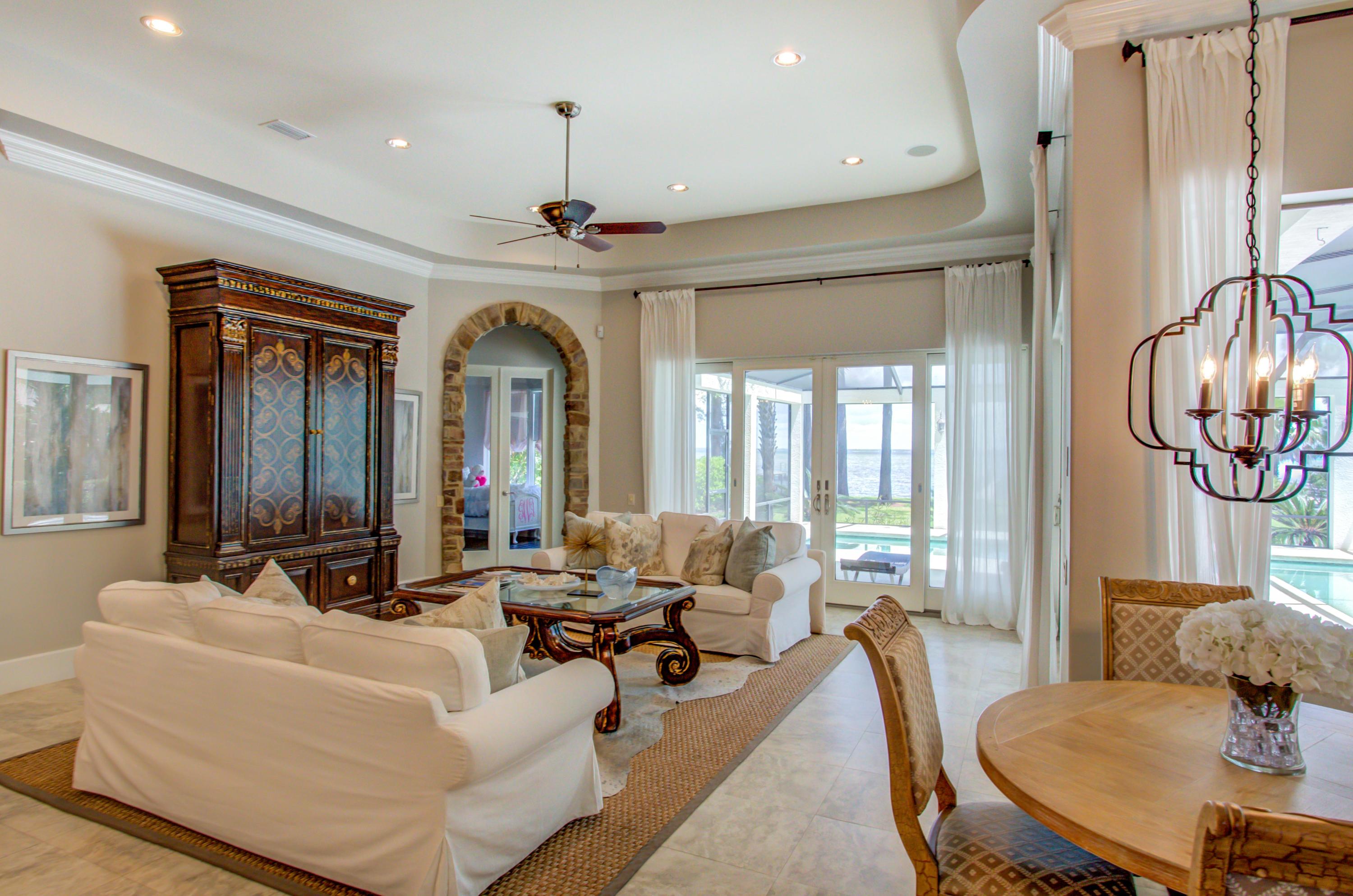 BAYSIDE - Residential