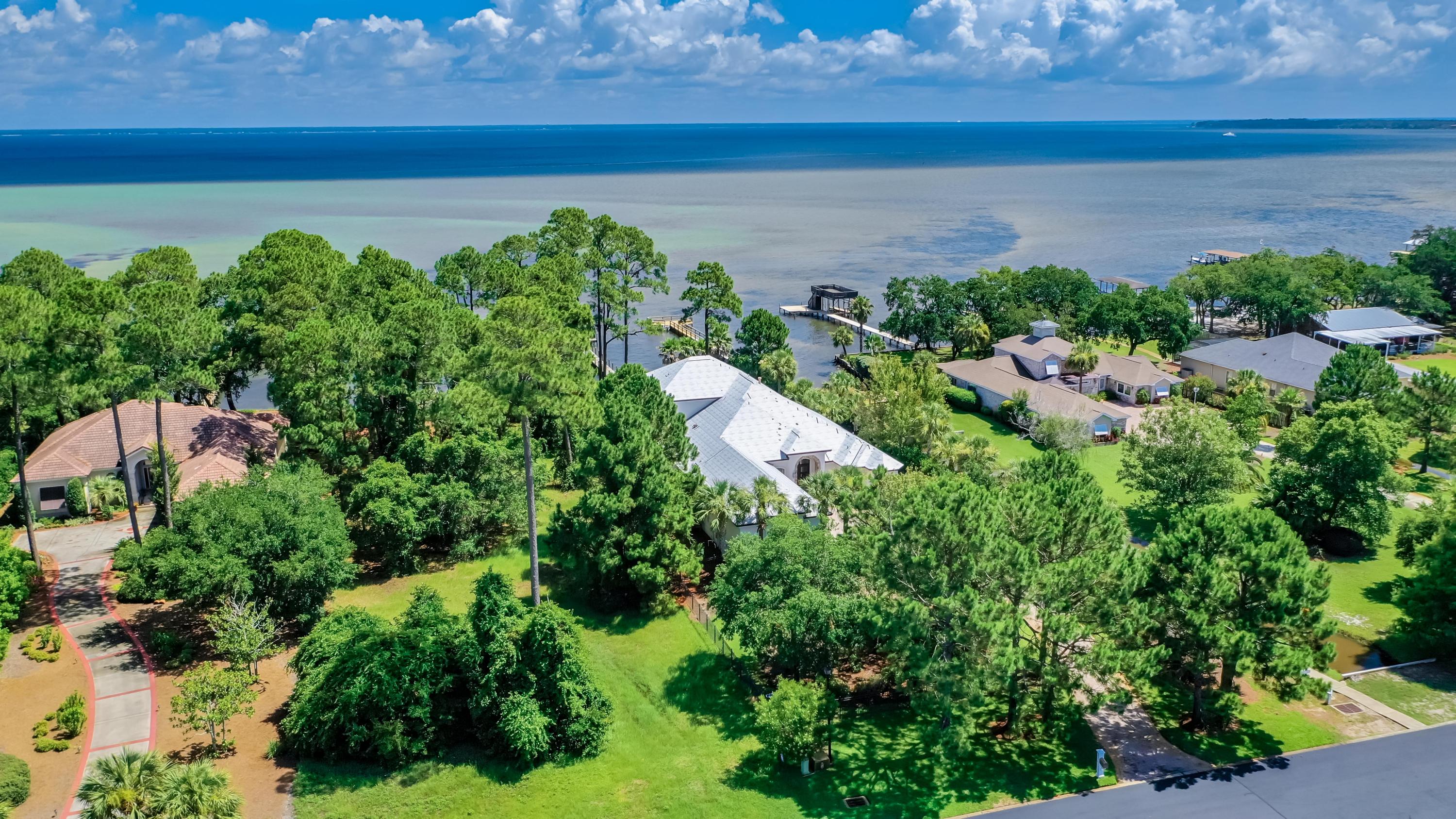BAYSIDE - Residential