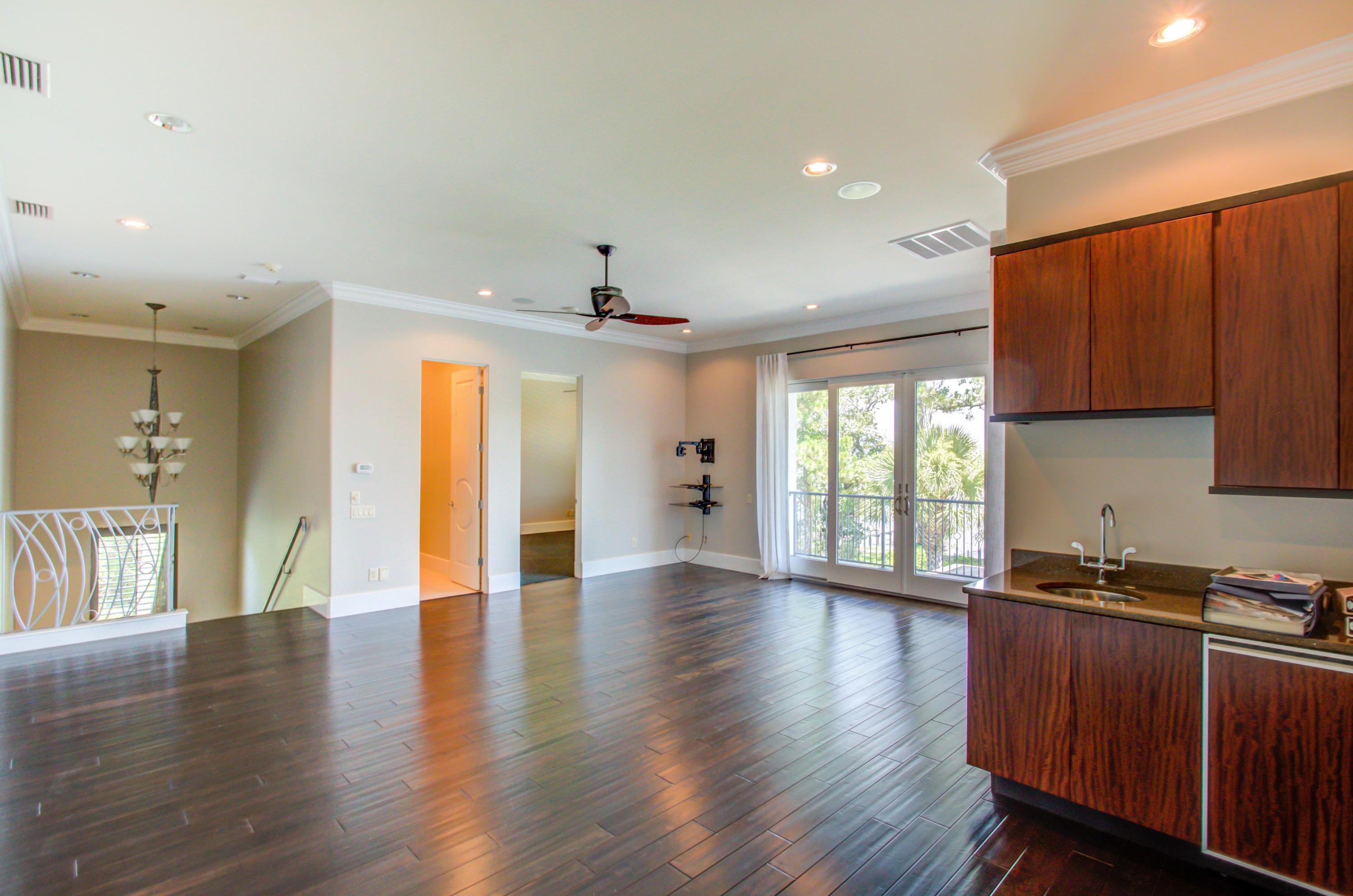 BAYSIDE - Residential