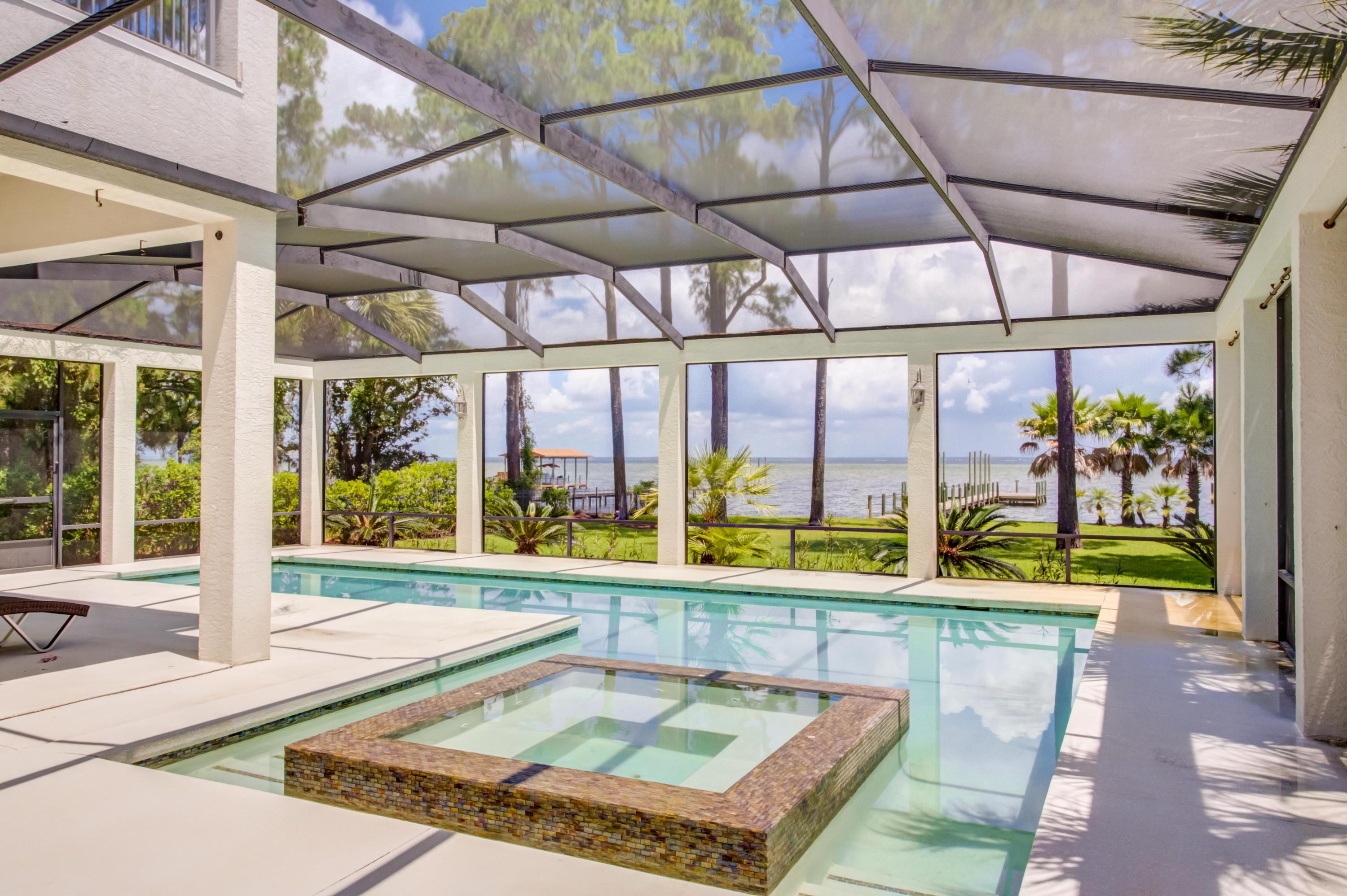 BAYSIDE - Residential