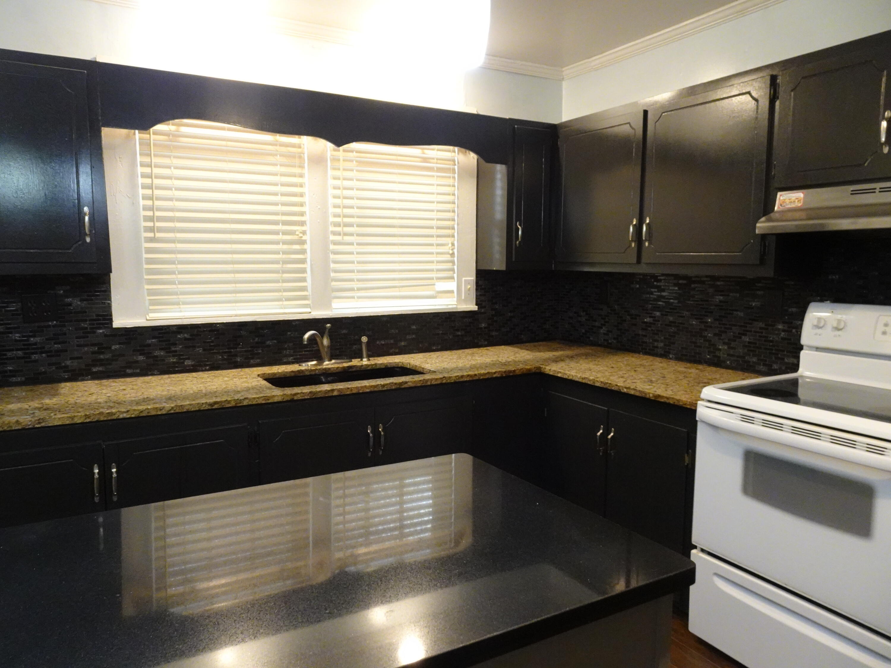 TOWN OF LOCKHART - Residential