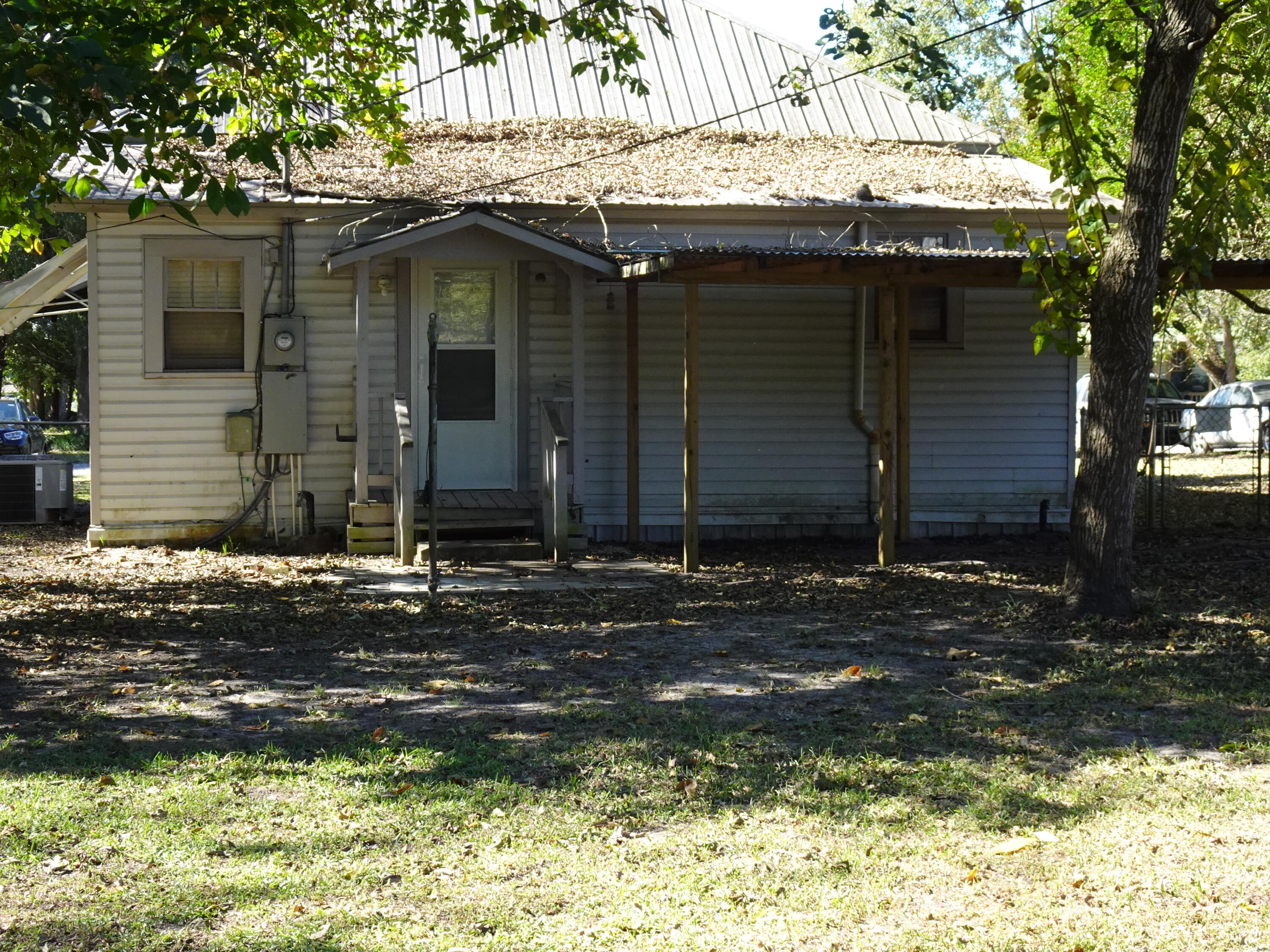 TOWN OF LOCKHART - Residential