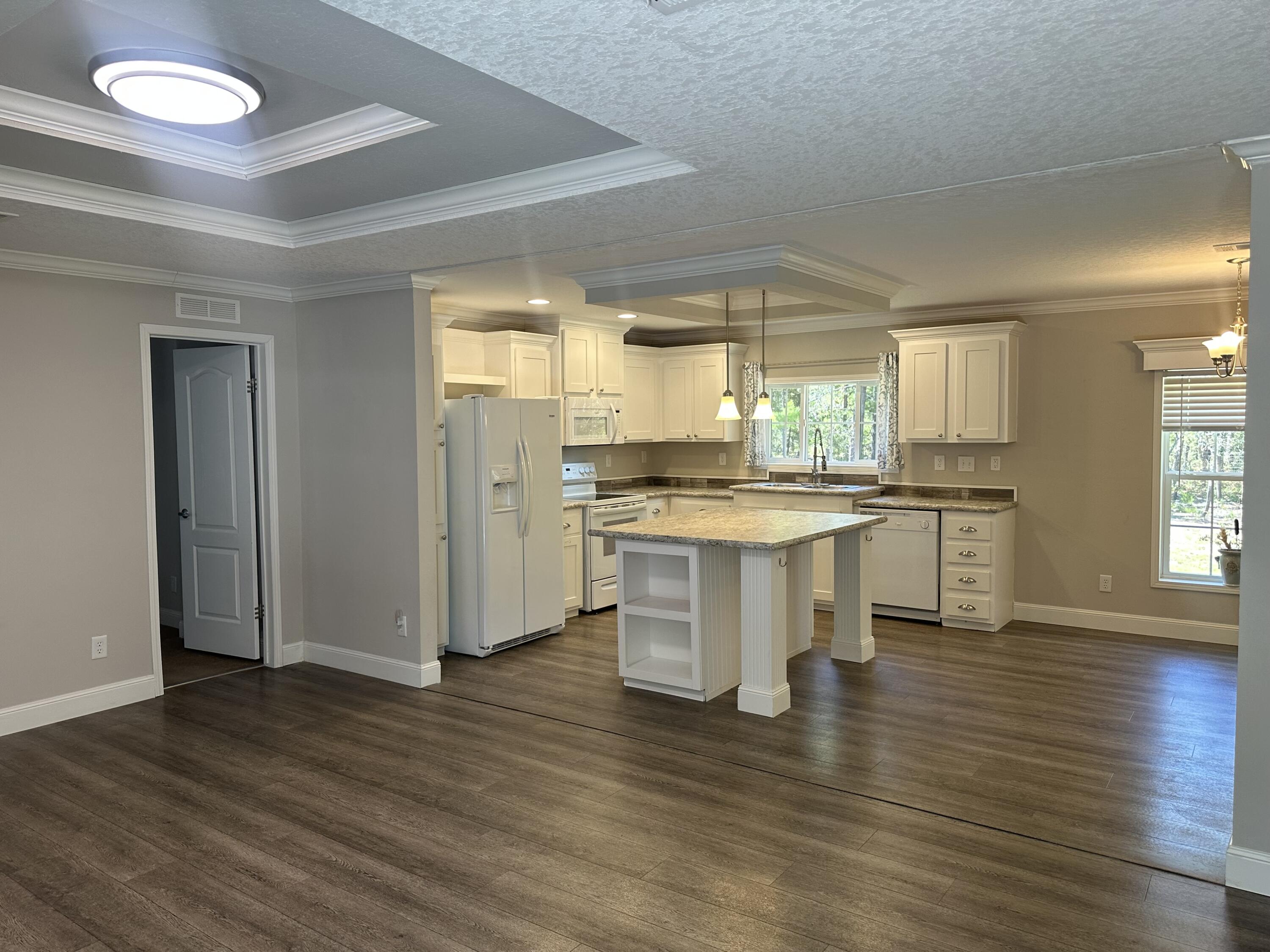 ELMWOOD PLANTATIONS - Residential