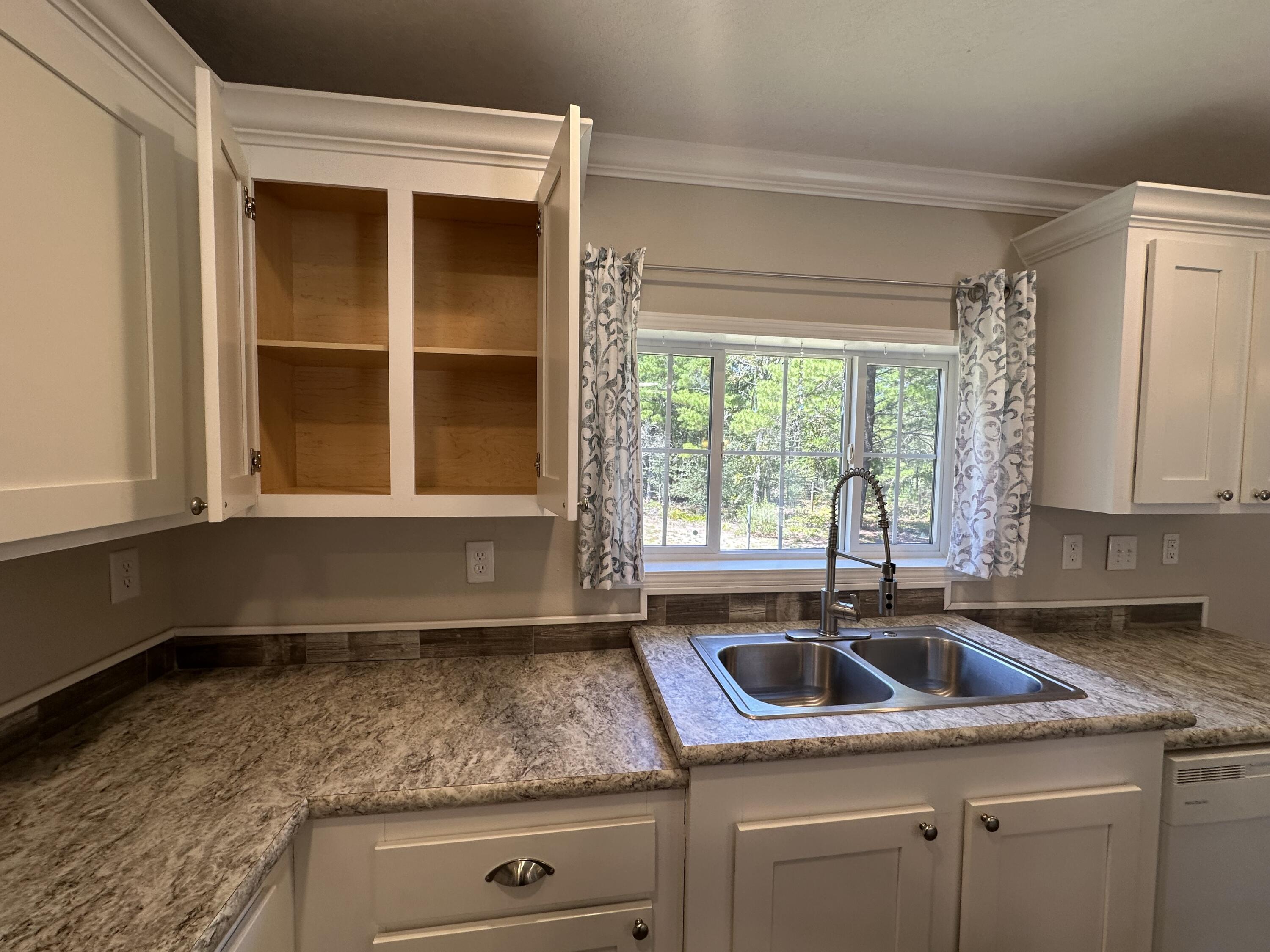 ELMWOOD PLANTATIONS - Residential