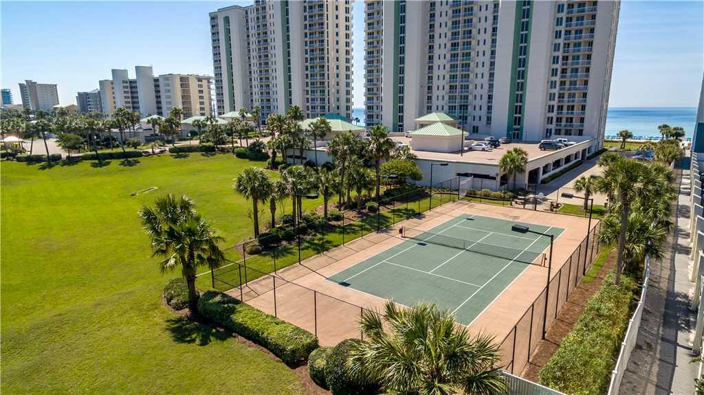 SILVER BEACH TOWERS - Residential