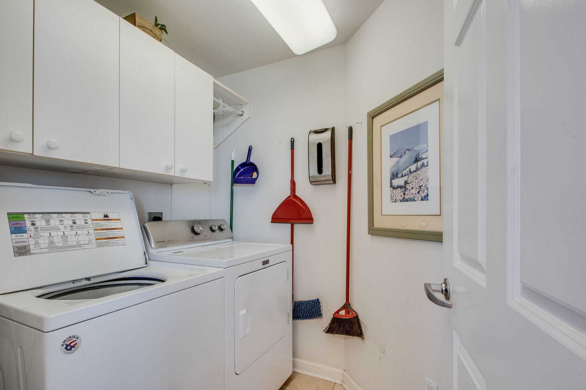 SILVER BEACH TOWERS - Residential