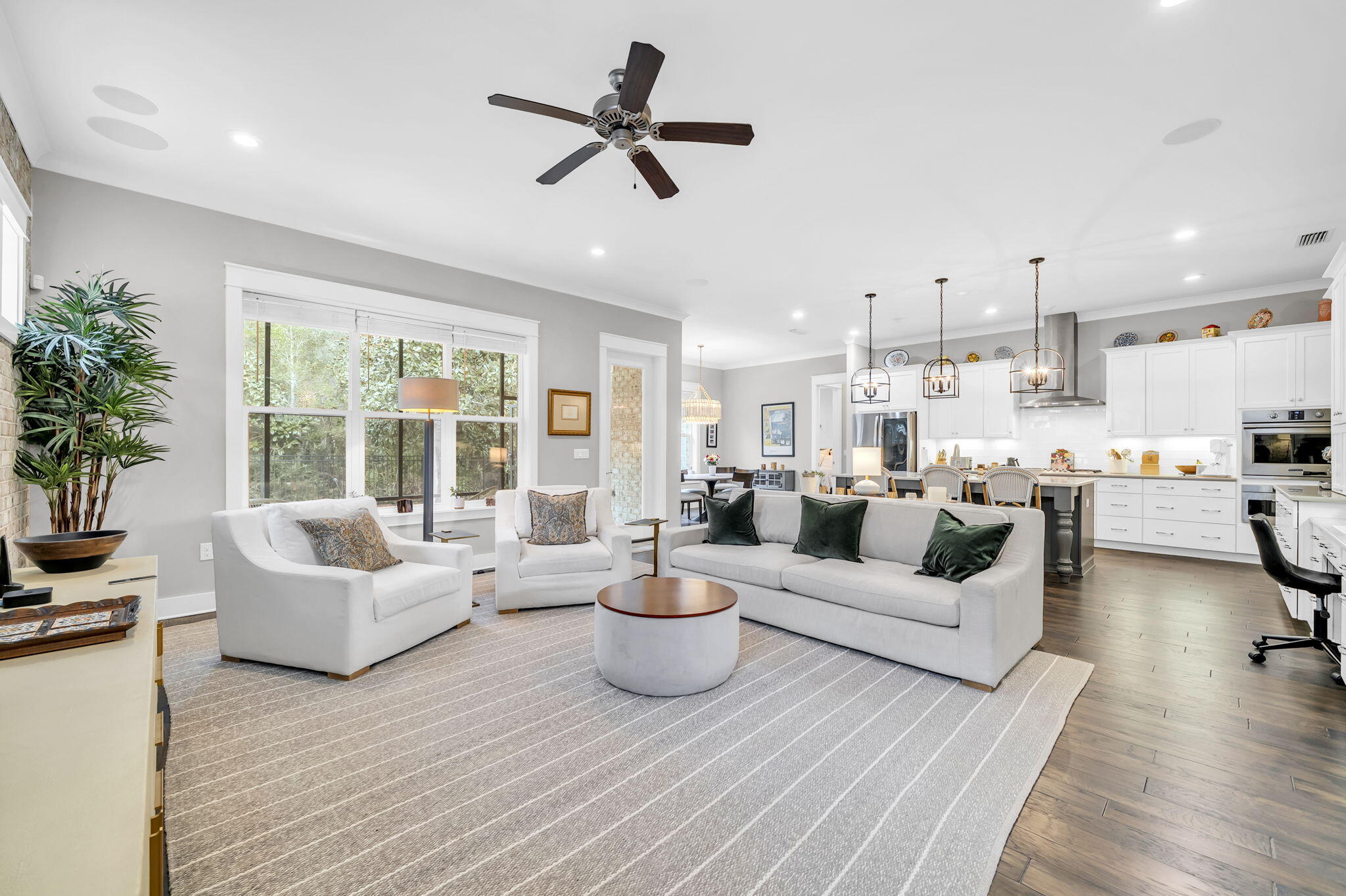 WATERS EDGE - Residential