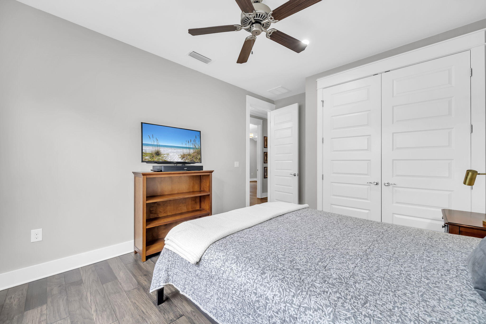 WATERS EDGE - Residential