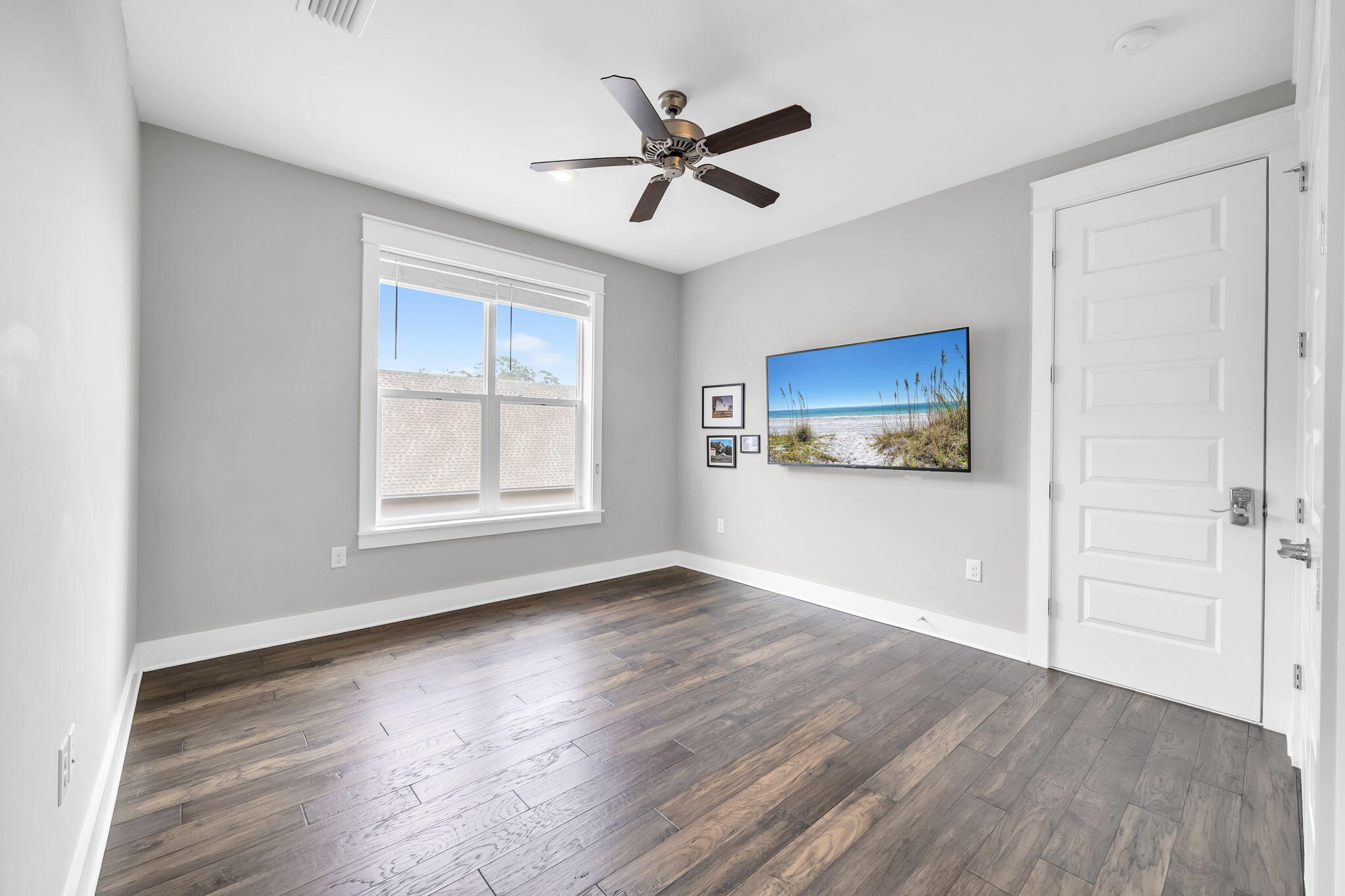 WATERS EDGE - Residential