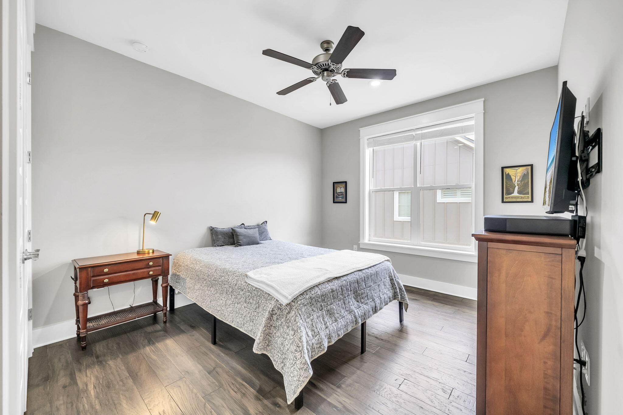 WATERS EDGE - Residential