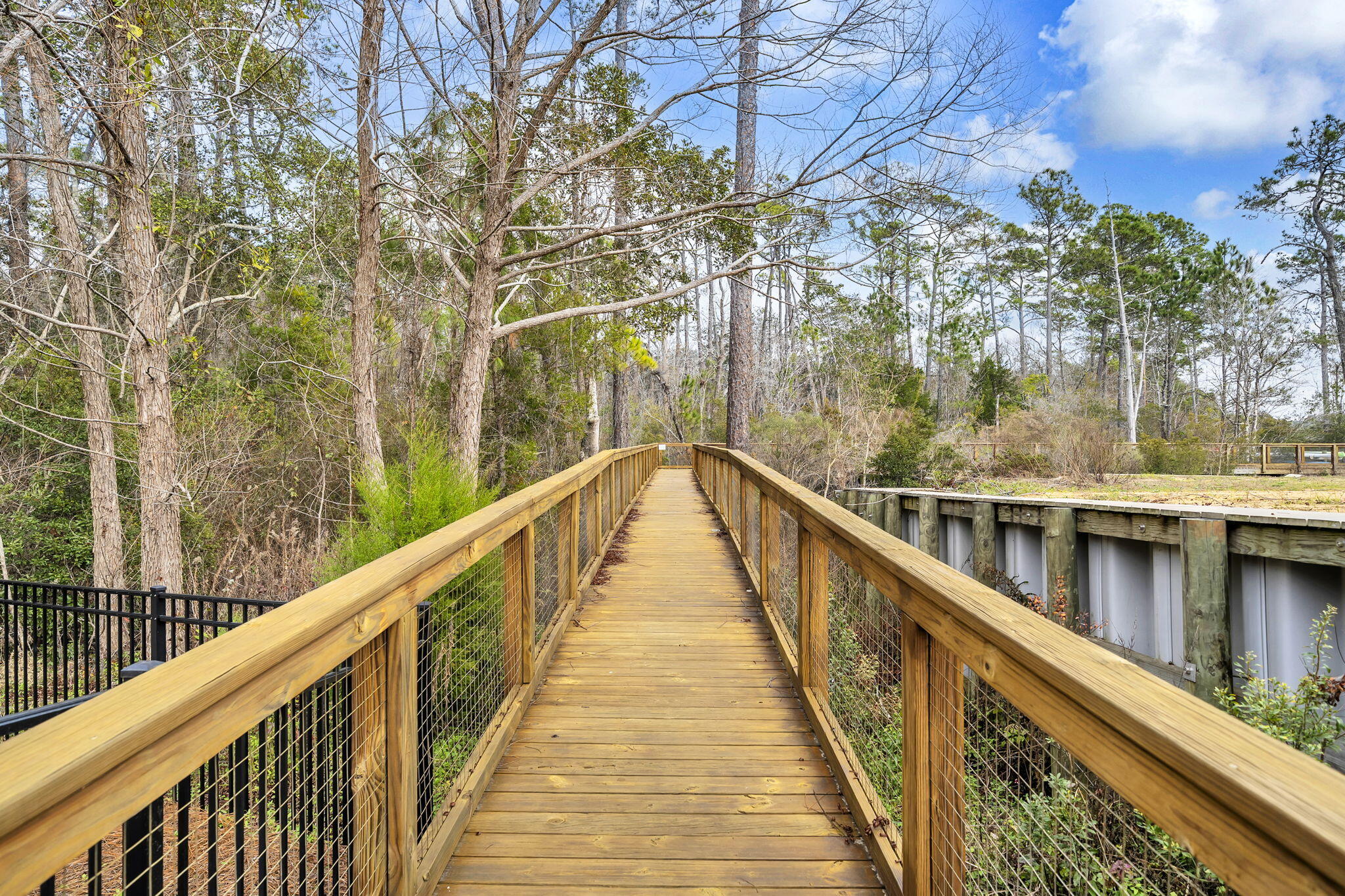 WATERS EDGE - Residential