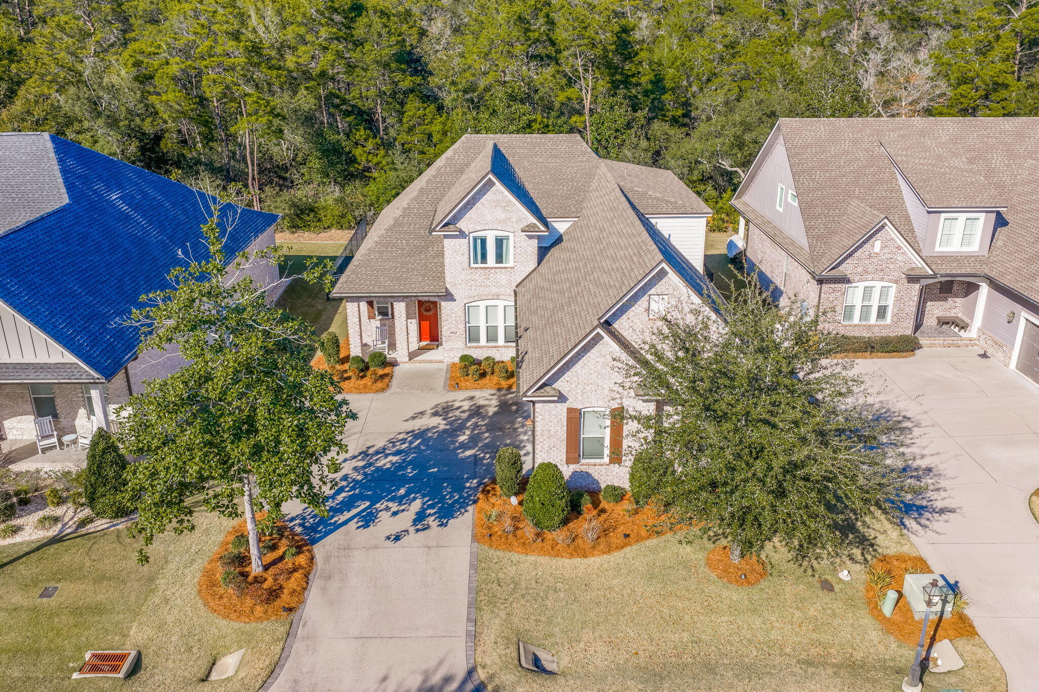 WATERS EDGE - Residential