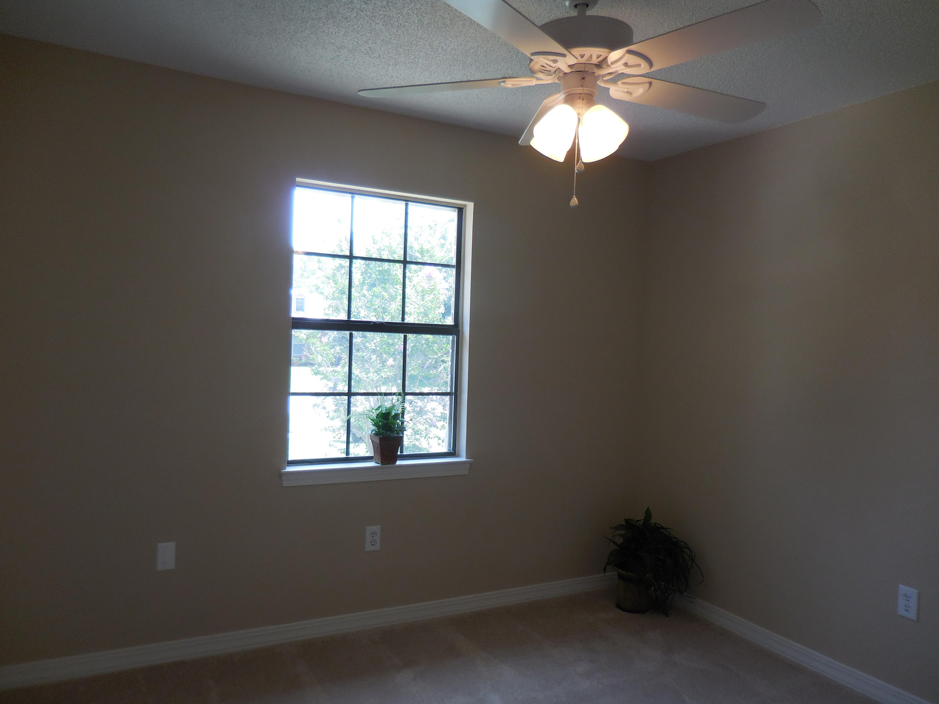 PALM CREST - Residential