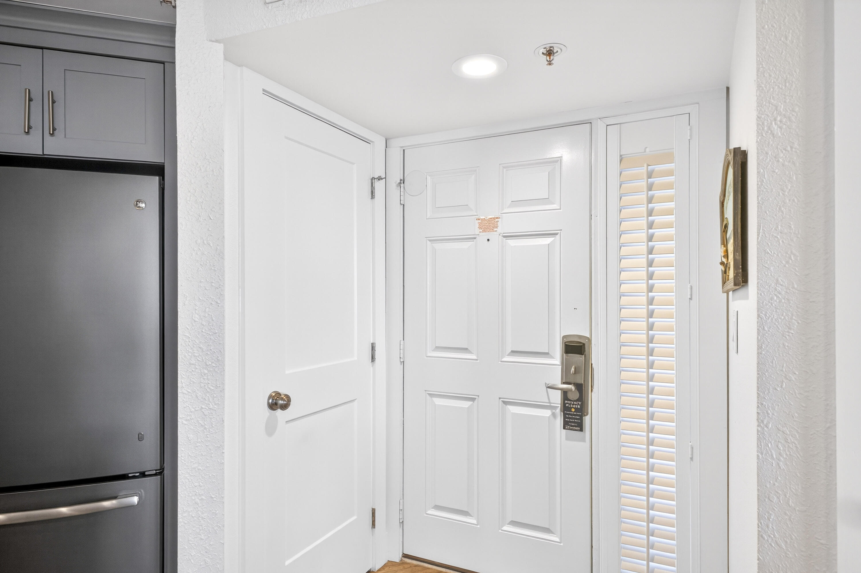 BEACHSIDE 1 CONDO - Residential