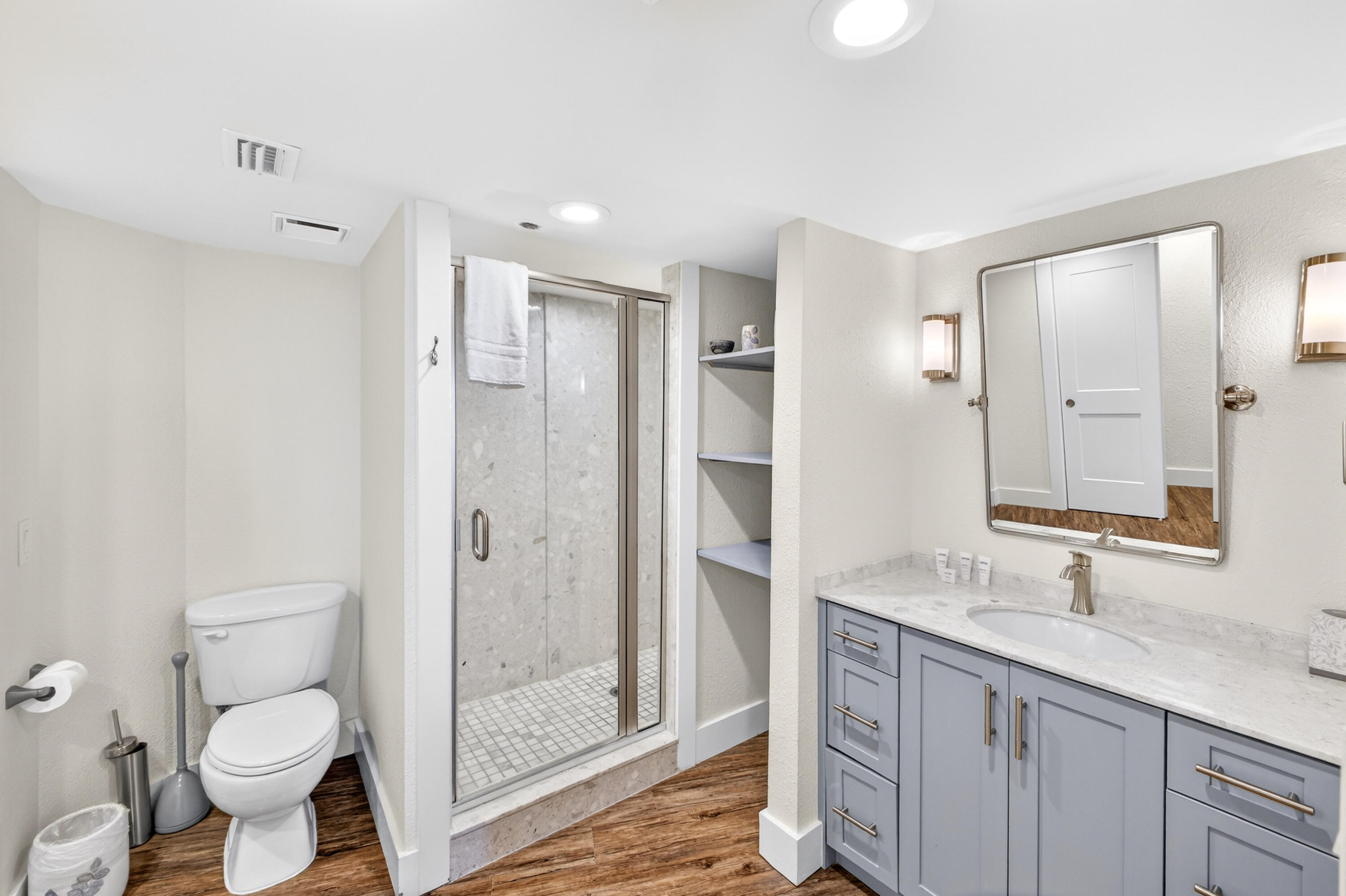 BEACHSIDE 1 CONDO - Residential