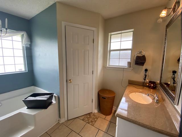 HIDDEN ESTATES - Residential