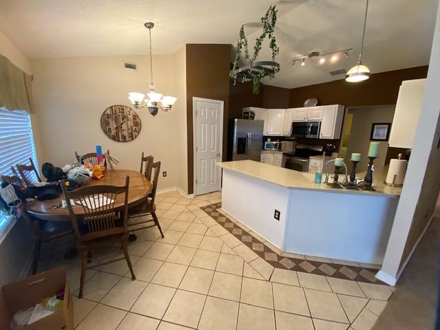 HIDDEN ESTATES - Residential