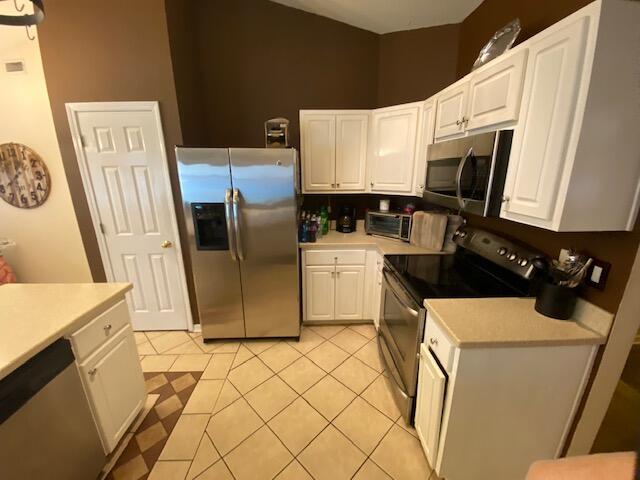 HIDDEN ESTATES - Residential