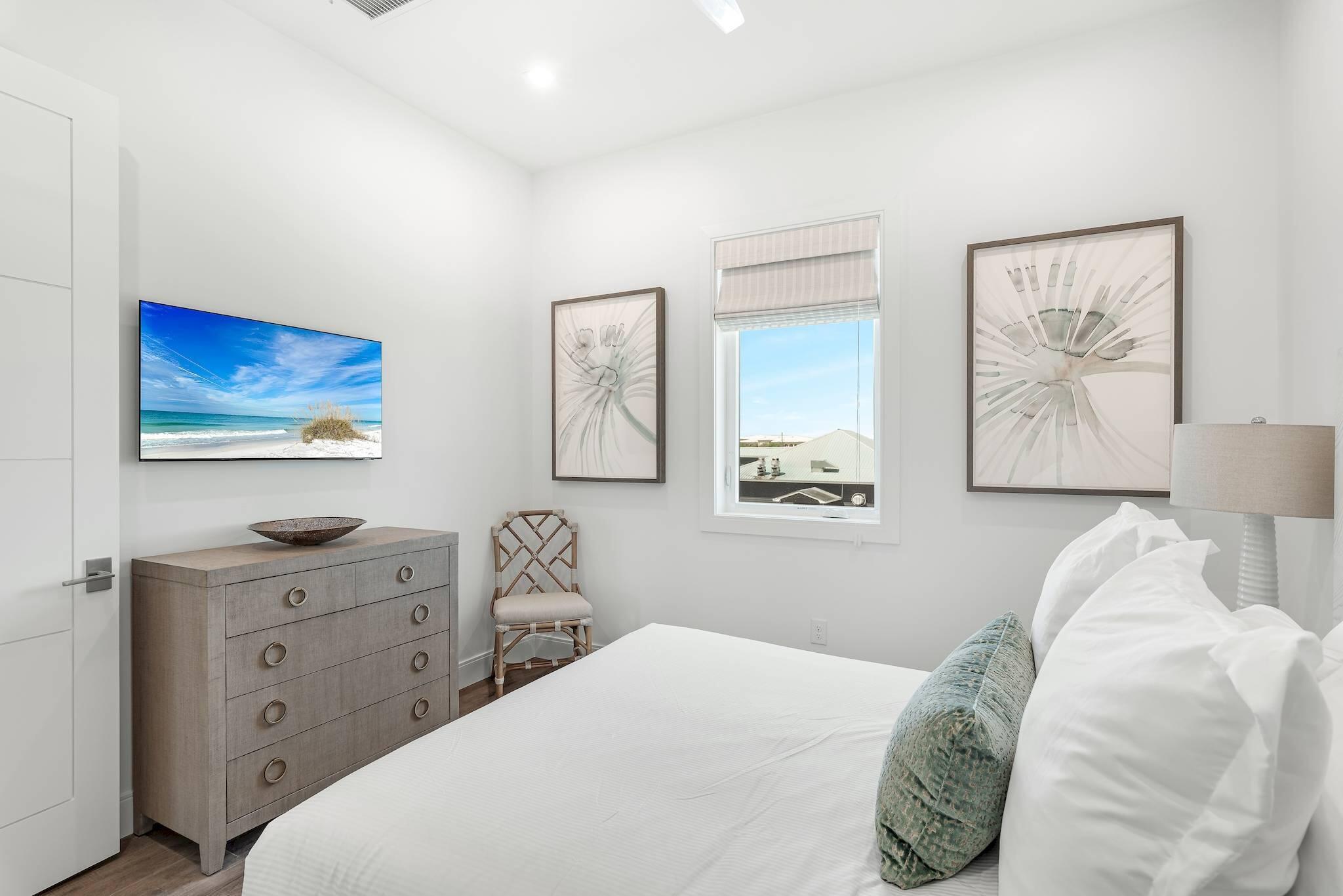 CREST DEVELOPMENT - Residential