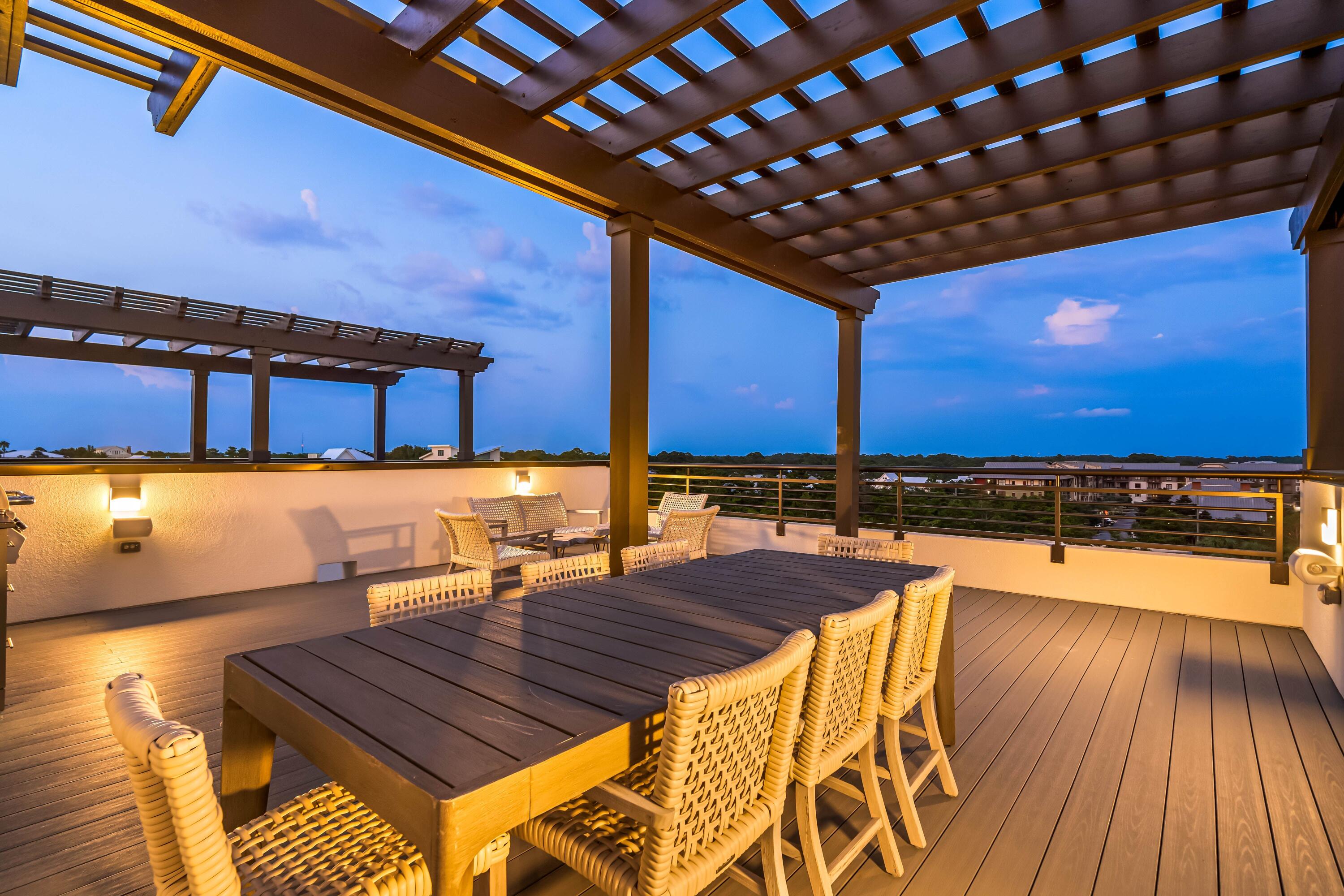 CREST DEVELOPMENT - Residential