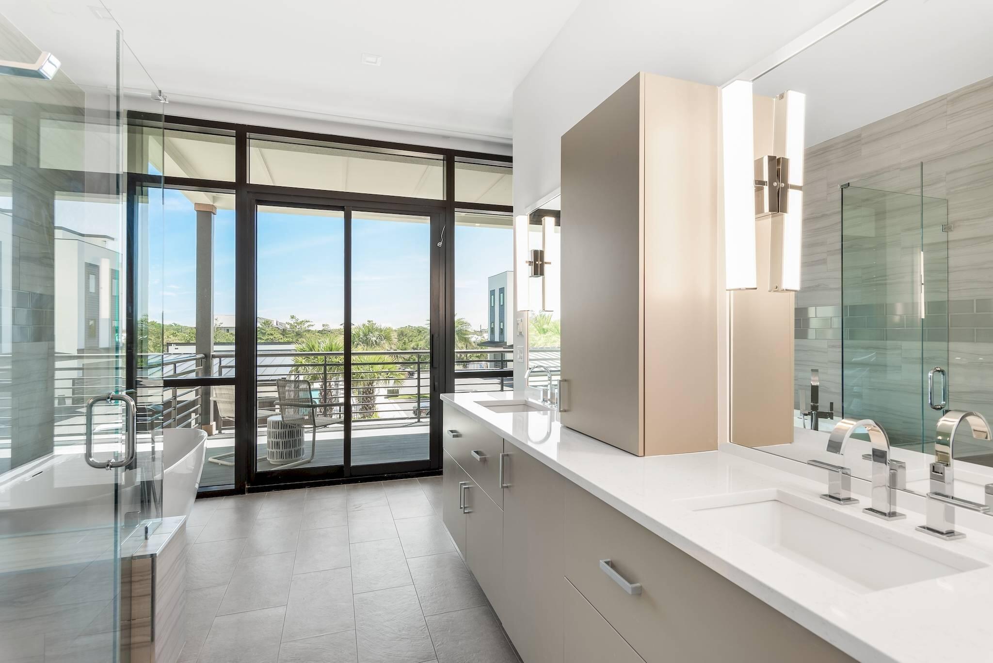 CREST DEVELOPMENT - Residential