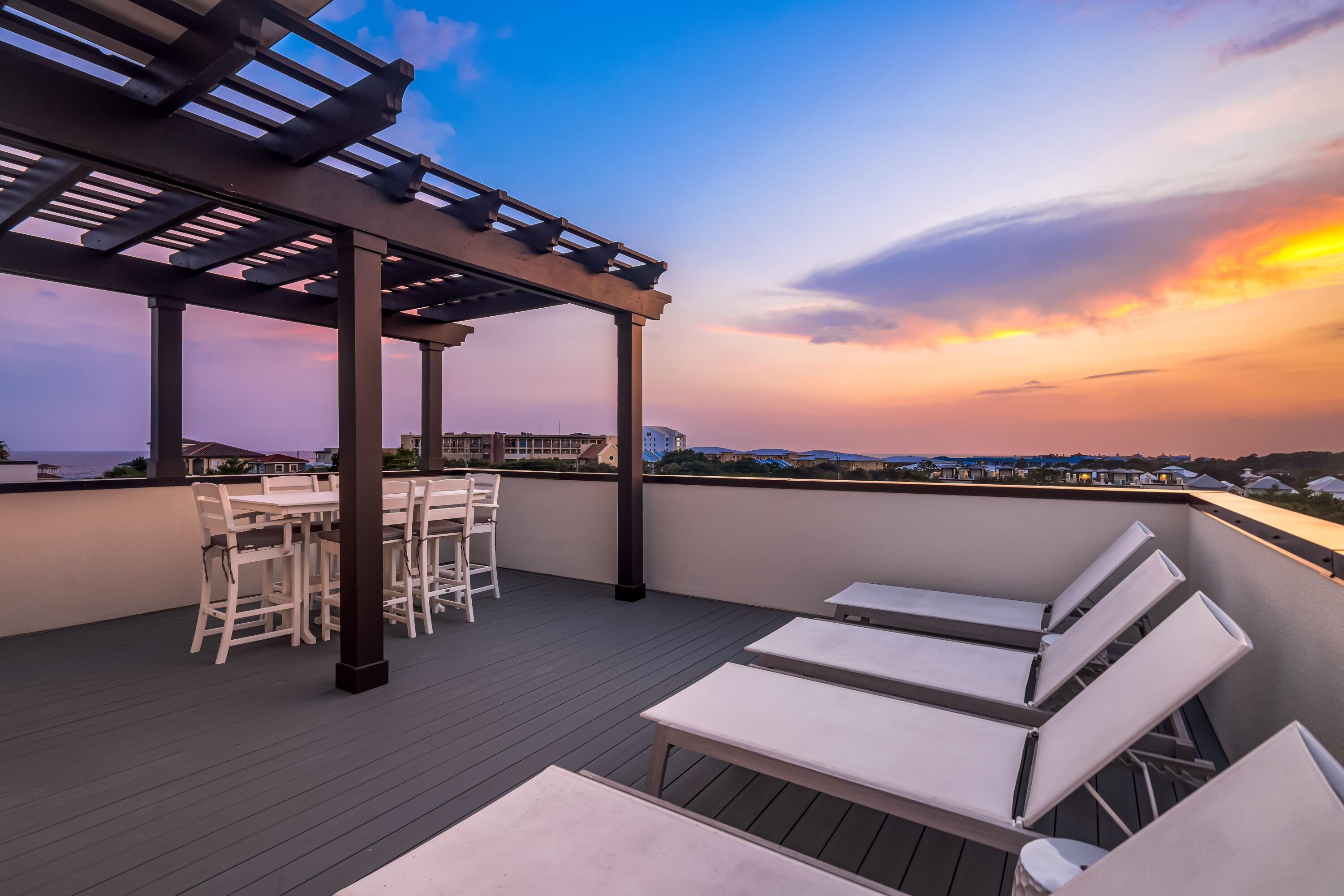 CREST DEVELOPMENT - Residential