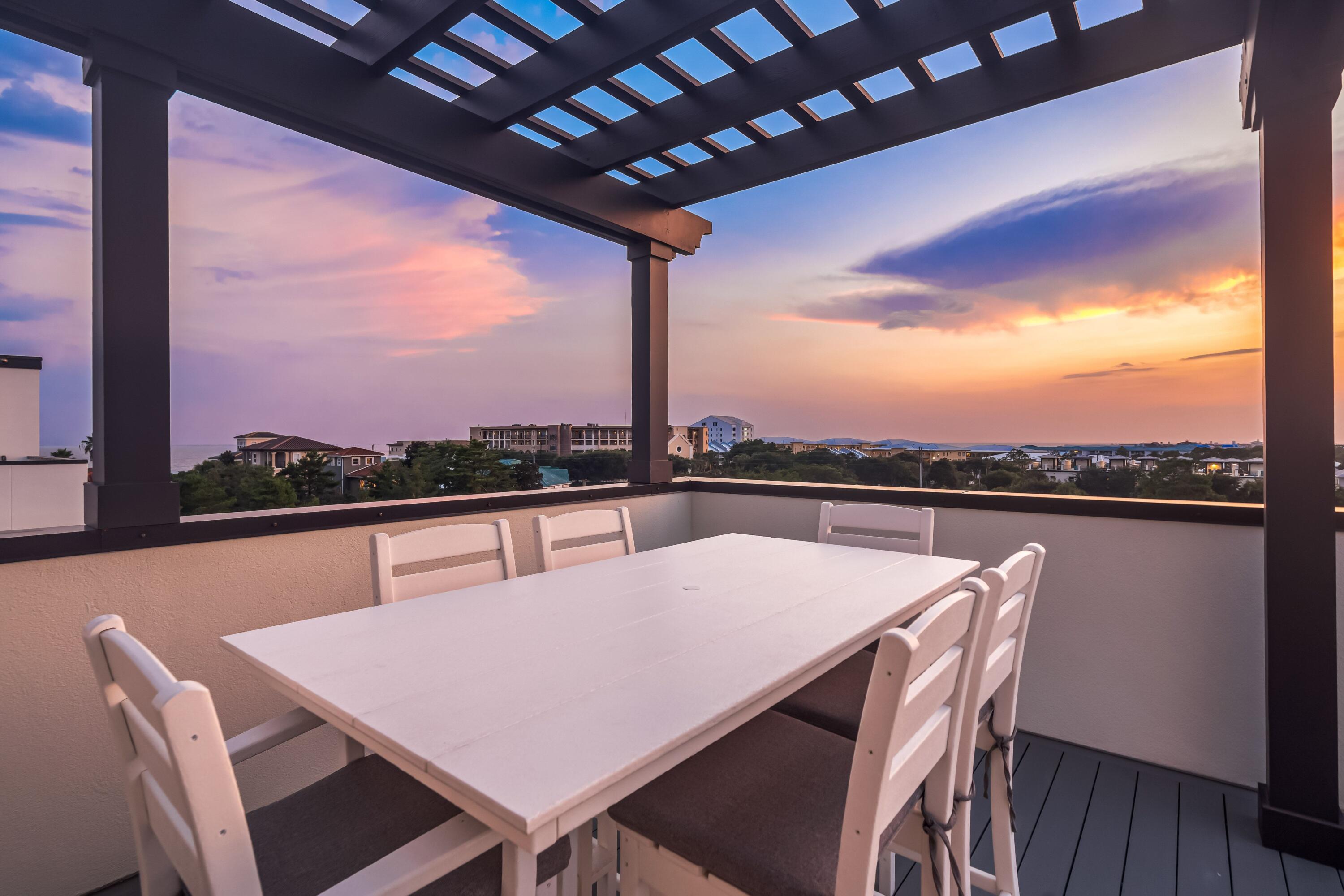 CREST DEVELOPMENT - Residential
