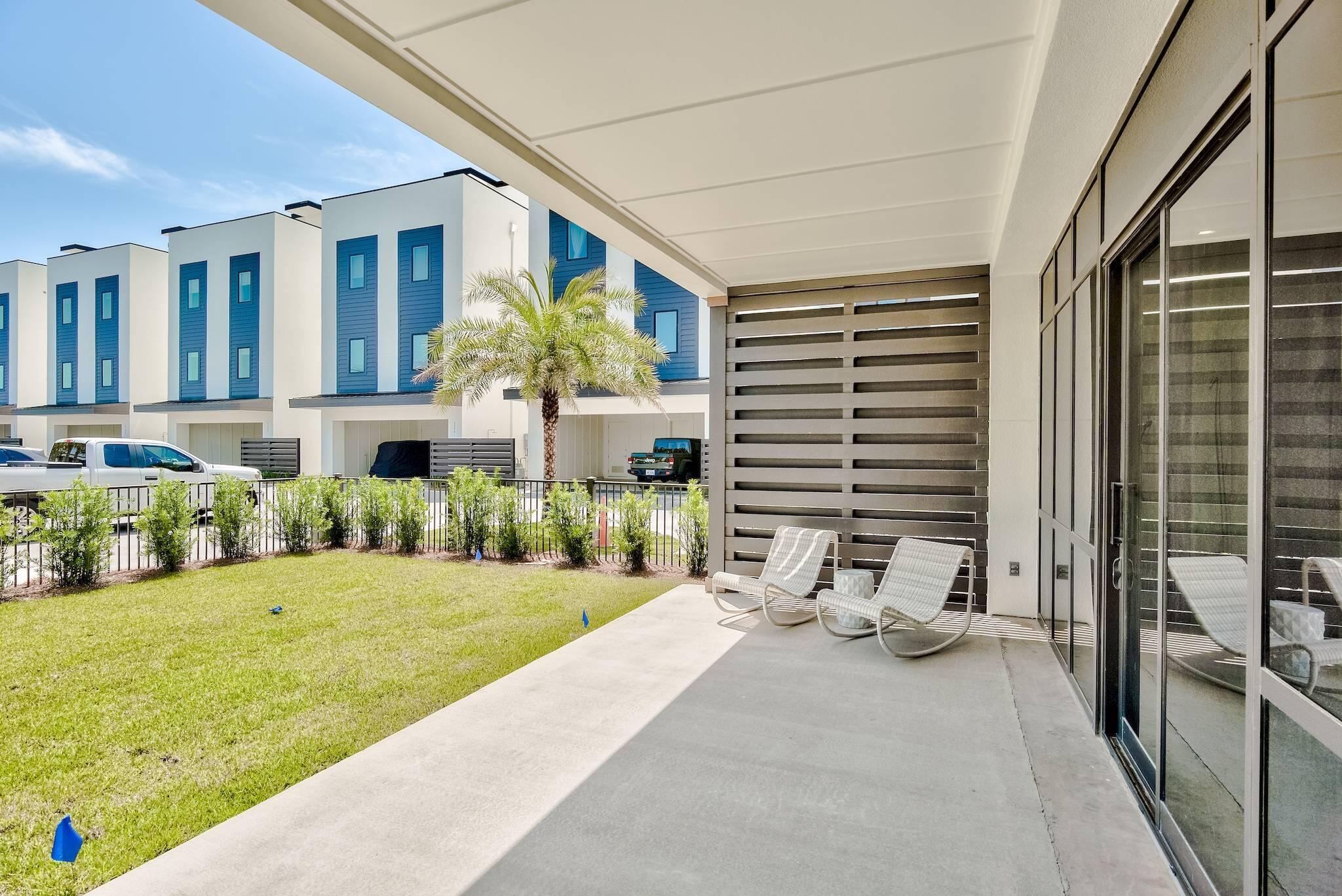 CREST DEVELOPMENT - Residential