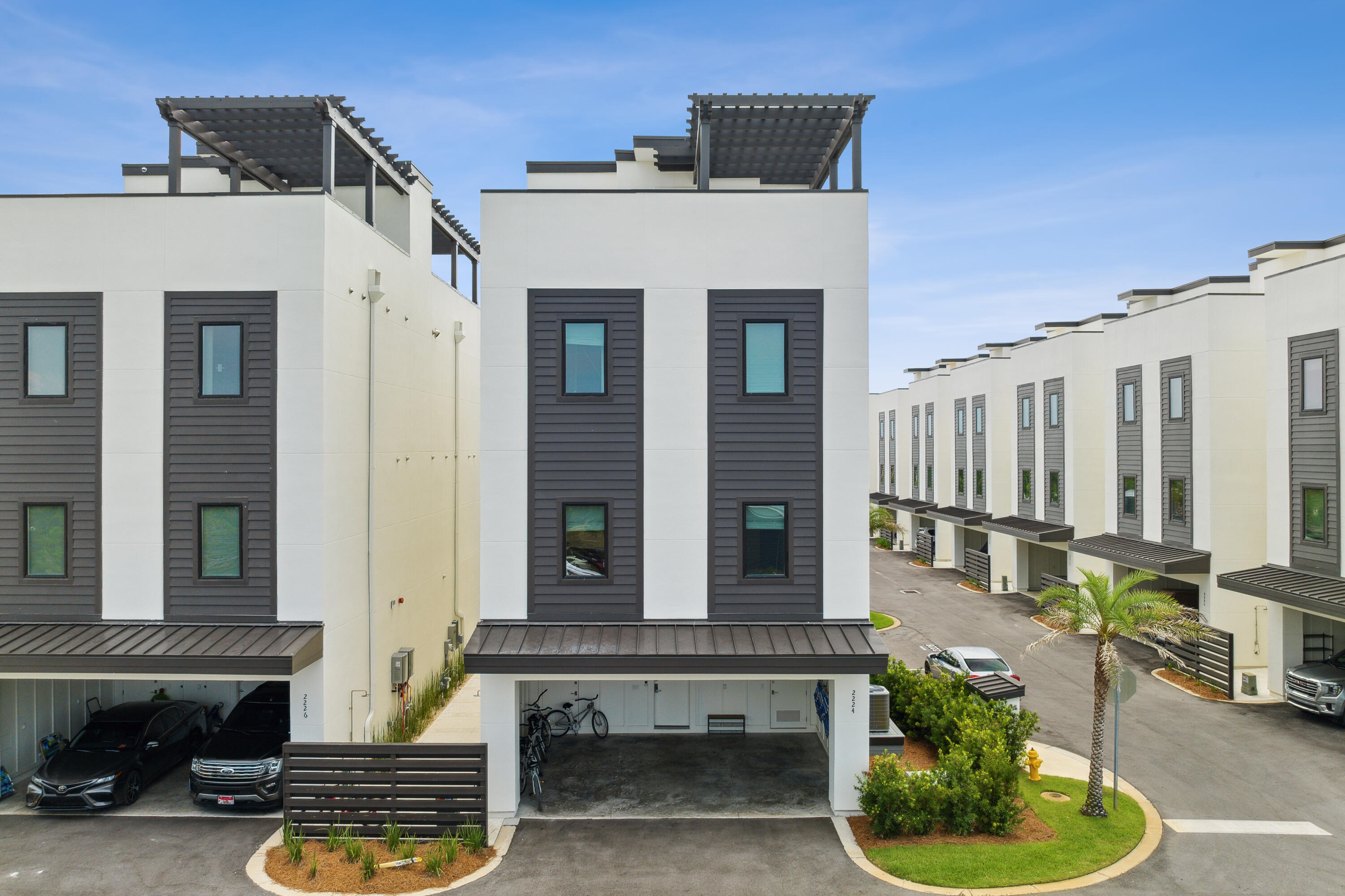 CREST DEVELOPMENT - Residential