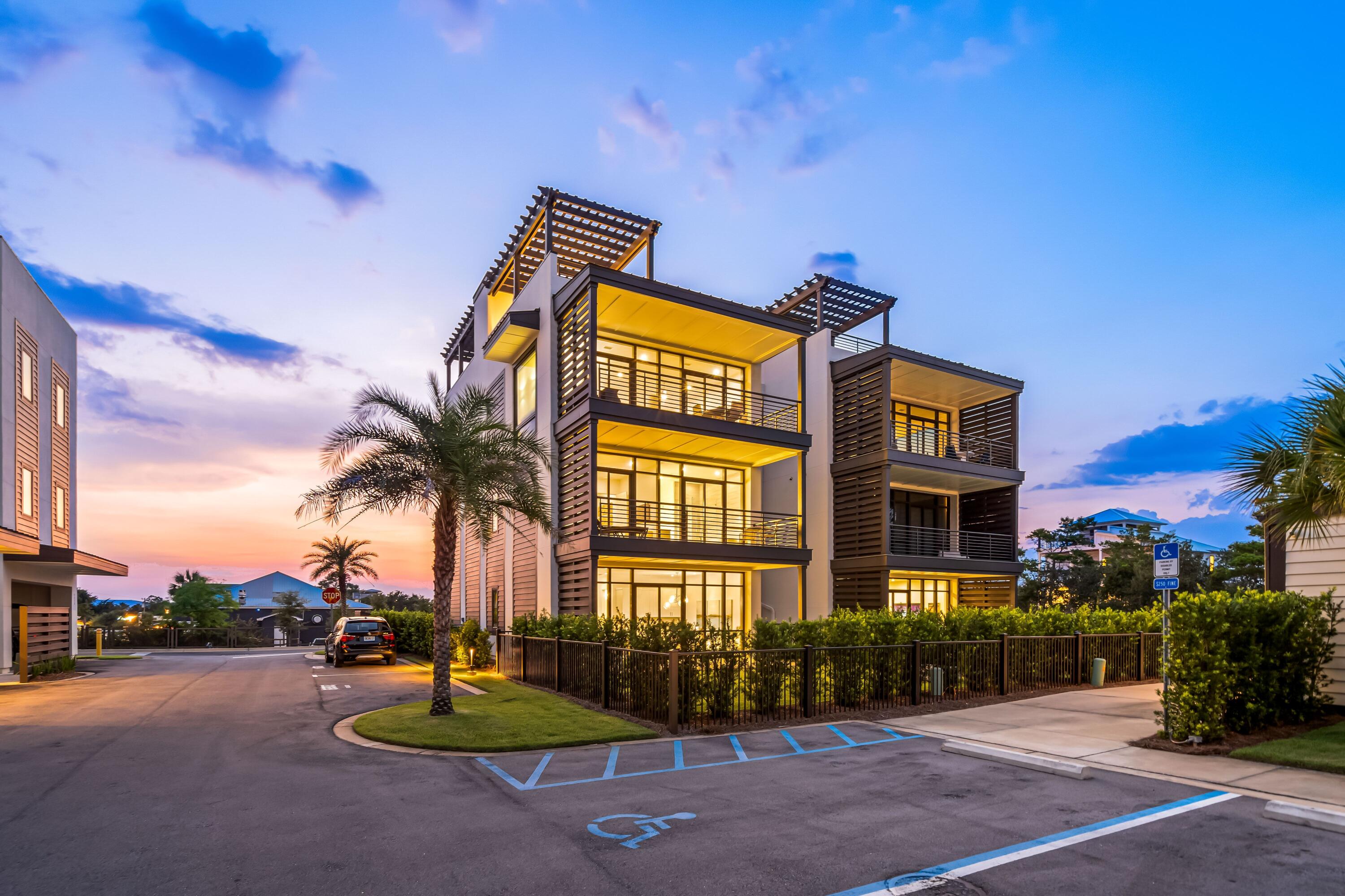 CREST DEVELOPMENT - Residential
