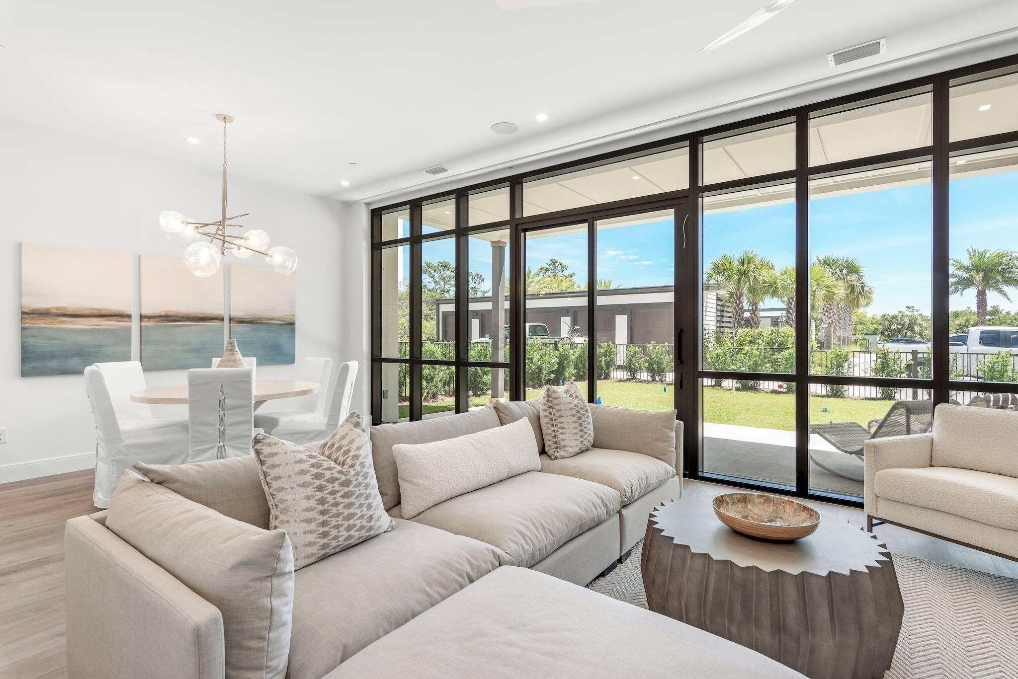 CREST DEVELOPMENT - Residential