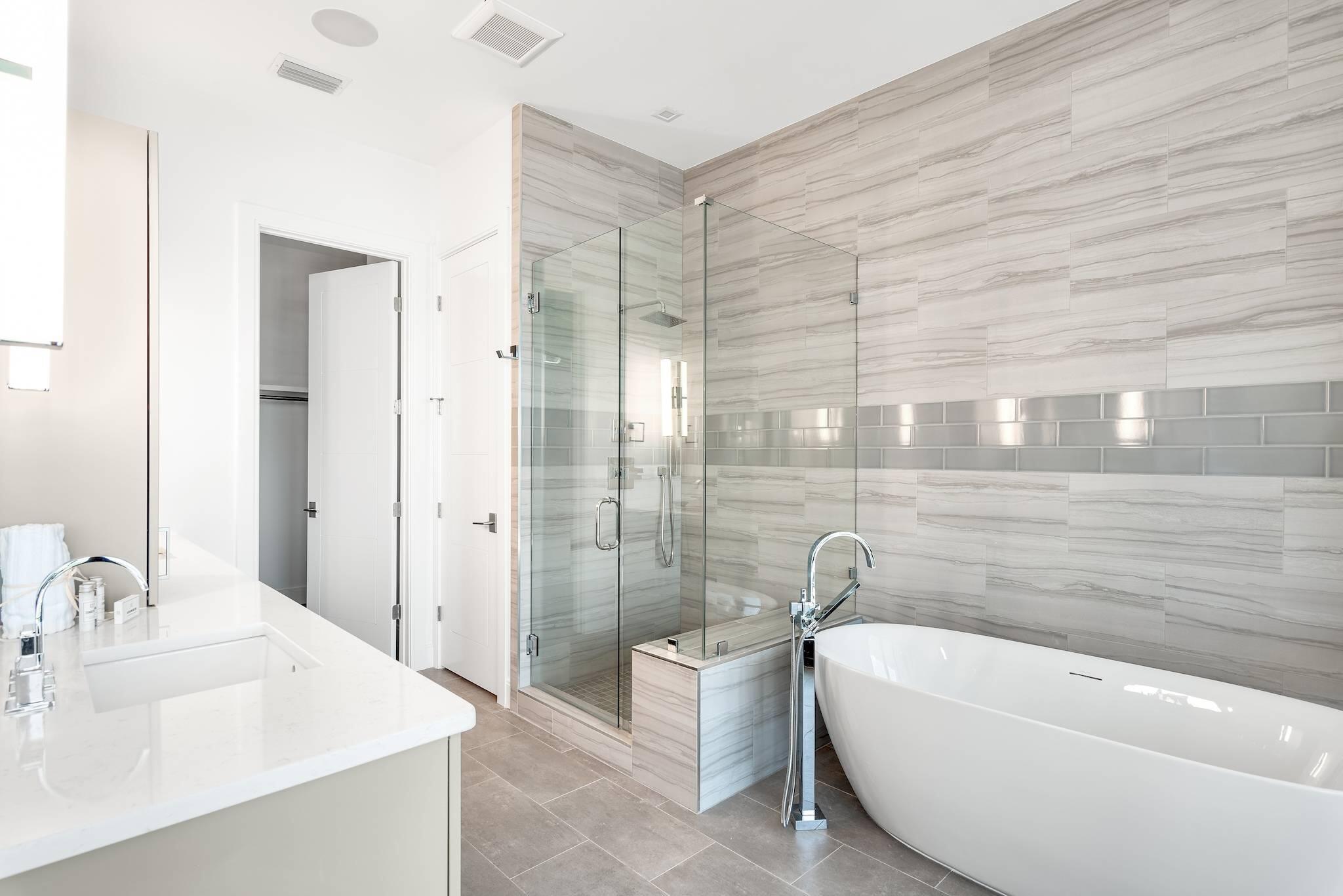 CREST DEVELOPMENT - Residential