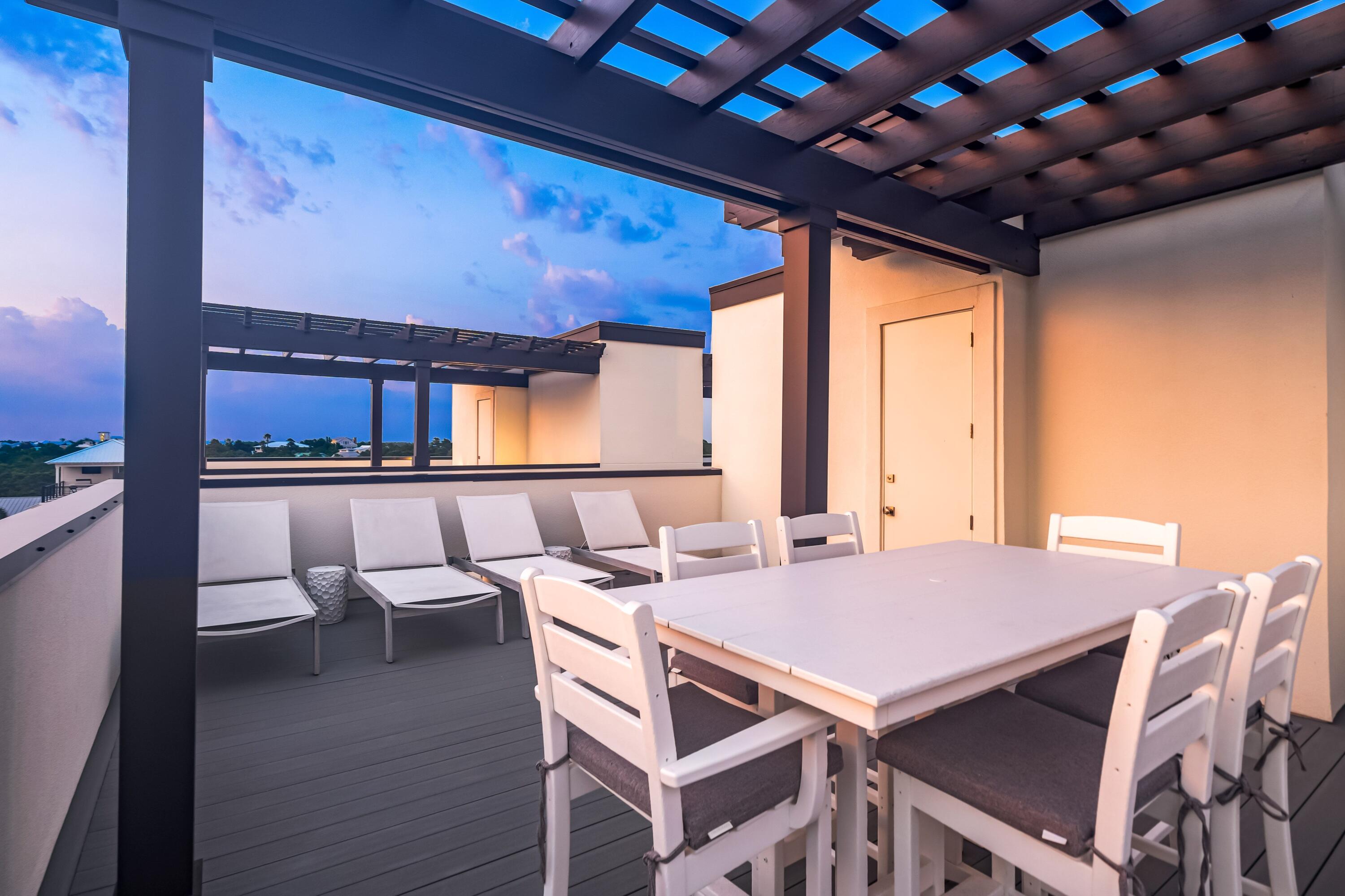 CREST DEVELOPMENT - Residential