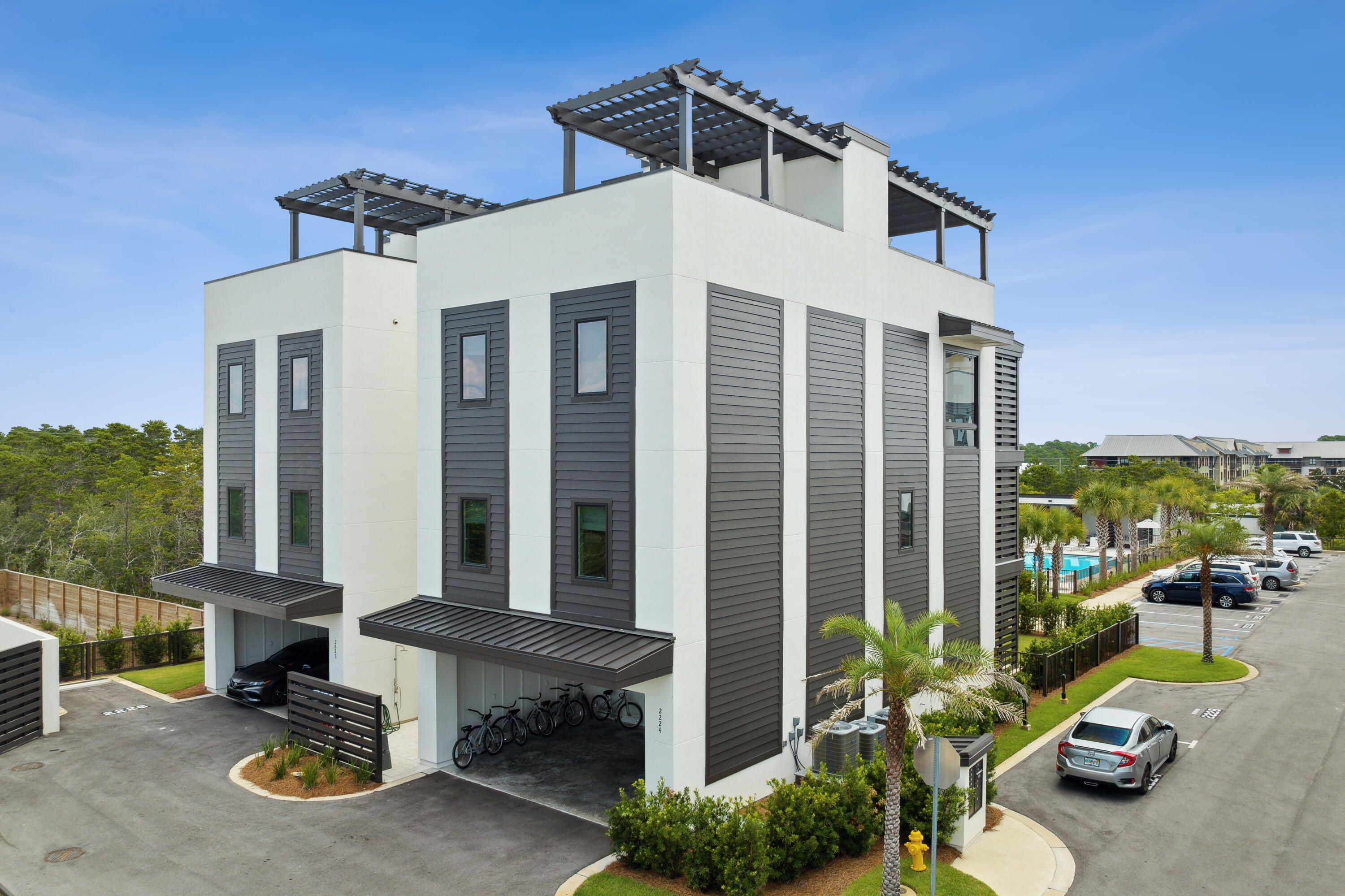 CREST DEVELOPMENT - Residential