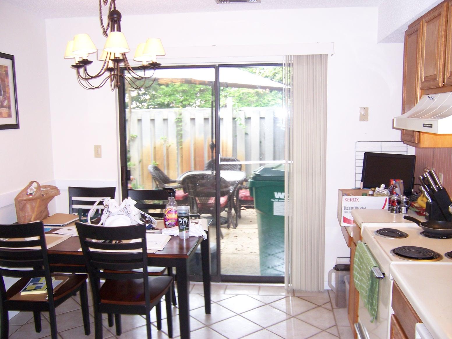 ROYAL OAK VILLAS BLUEWATER BAY - Residential Lease