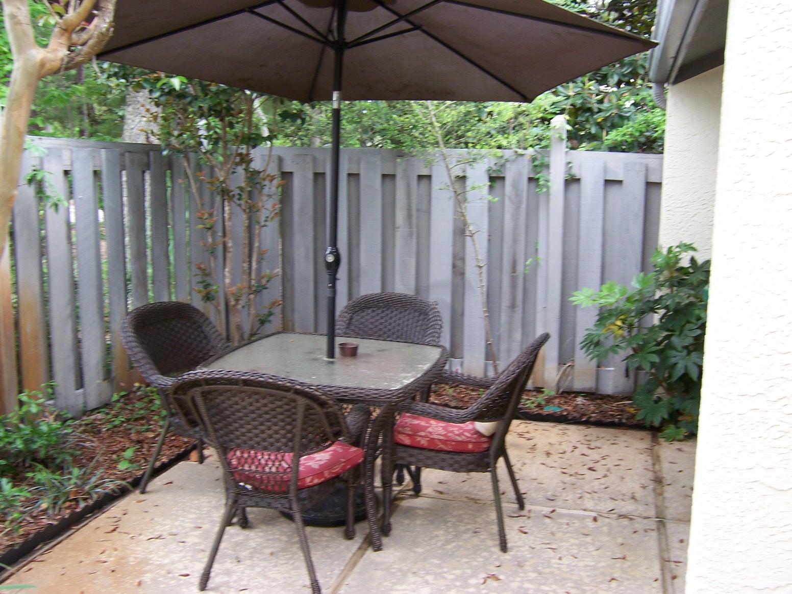 ROYAL OAK VILLAS BLUEWATER BAY - Residential Lease