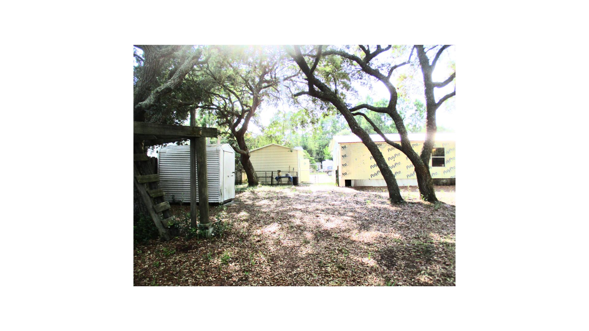 LEGEND WOODS ESTATES UNREC - Residential