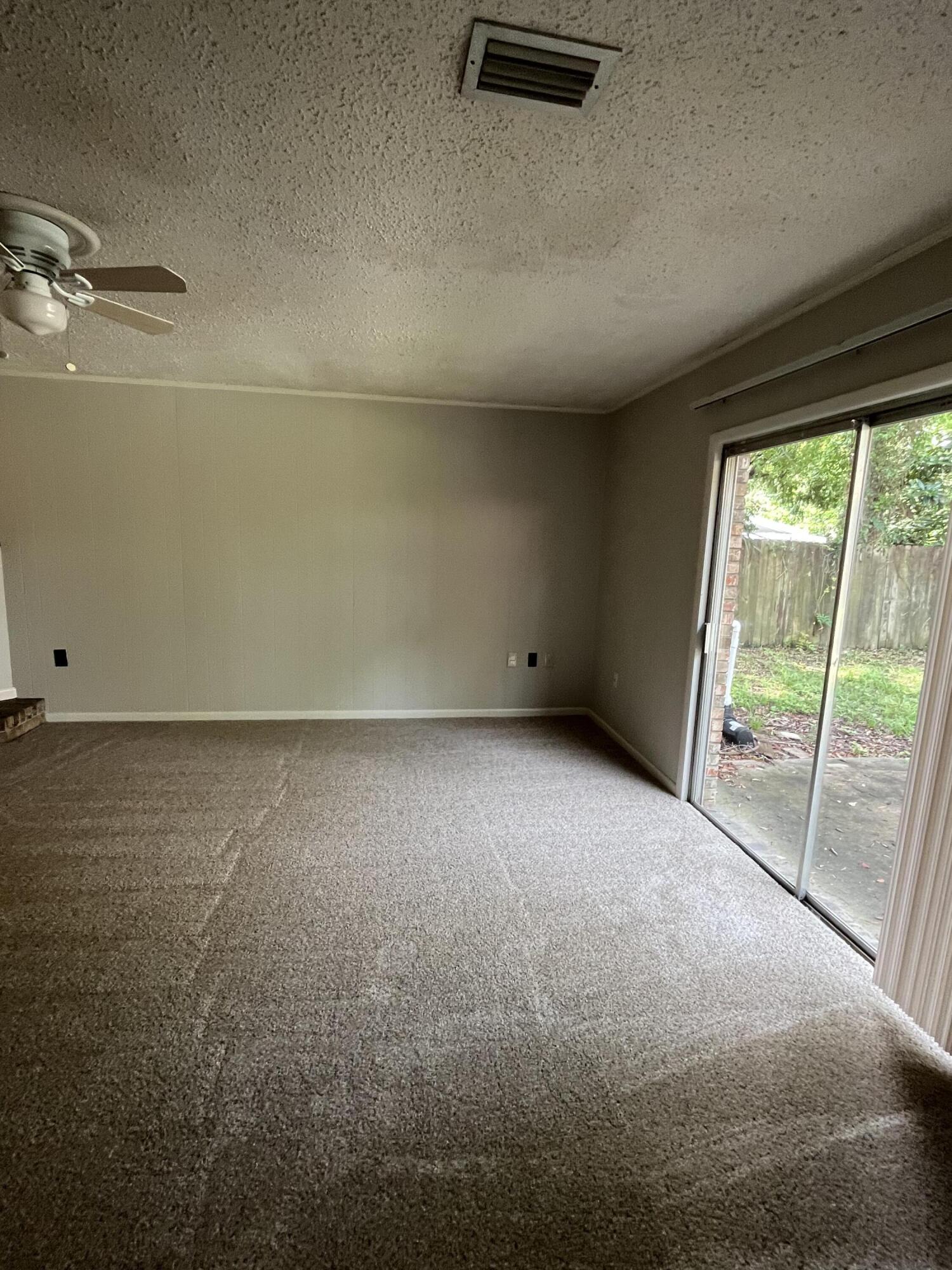 METES & BOUNDS - Residential Lease