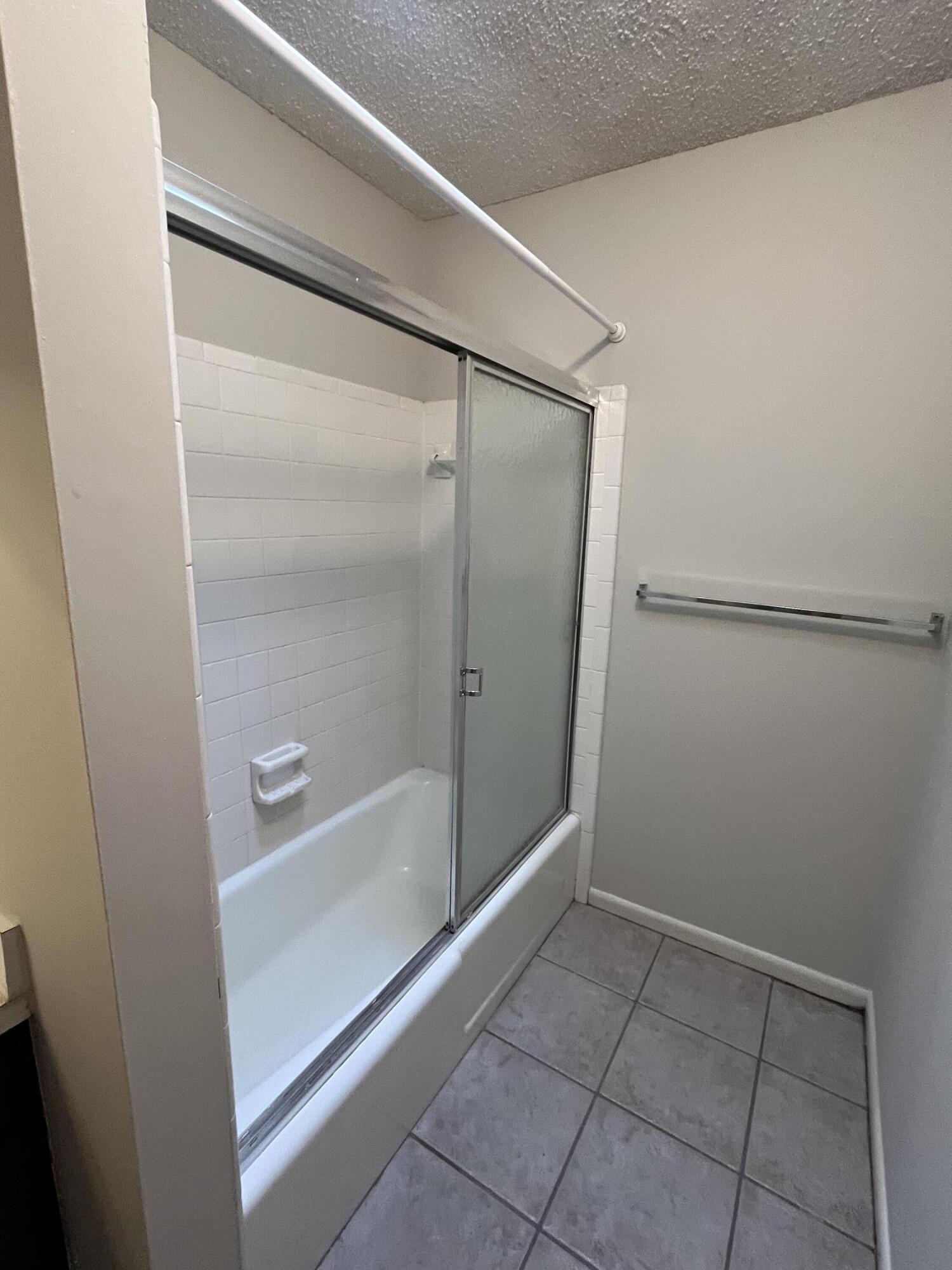 METES & BOUNDS - Residential Lease