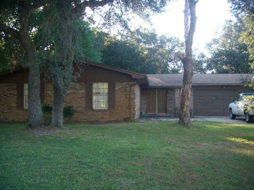4 BEDROOM 3 BATH - 2 MASTER SUITES. NEWER ROOF. SPLIT BEDROOM PLAN. LIVING ROOM, DINING AREA, FAMILY ROOM WITH FIREPLACE, BREAKFAST BAR. LARGE PRIVACY FENCED BACK YARD. IN GROUND POOL HAS NEW LINER.  POOL SERVICE INCLUDED IN RENT. SECURITY DEPOSIT INCLUDES NONREFUNDABLE FLOOR CLEANING FEE AND PEST CONTROL FEE. CREDIT CHECK FEE IS $50 PER ADULT APPLYING.
