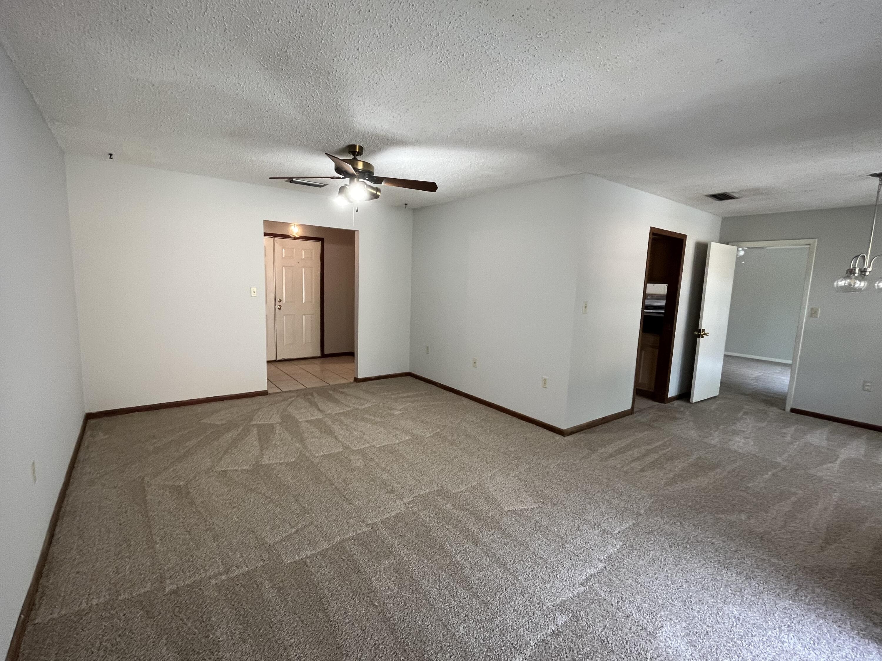 METES & BOUNDS - Residential Lease