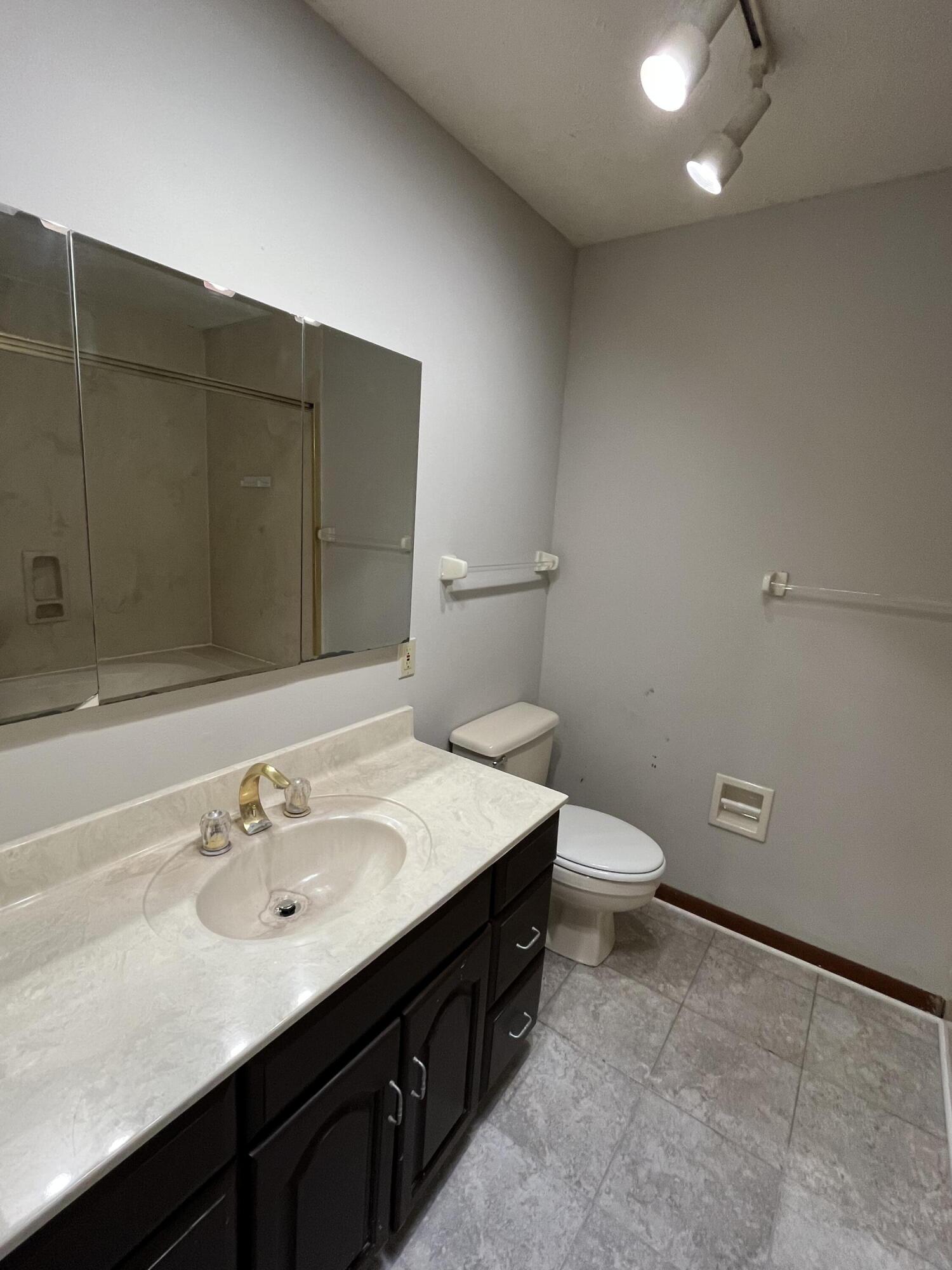 METES & BOUNDS - Residential Lease