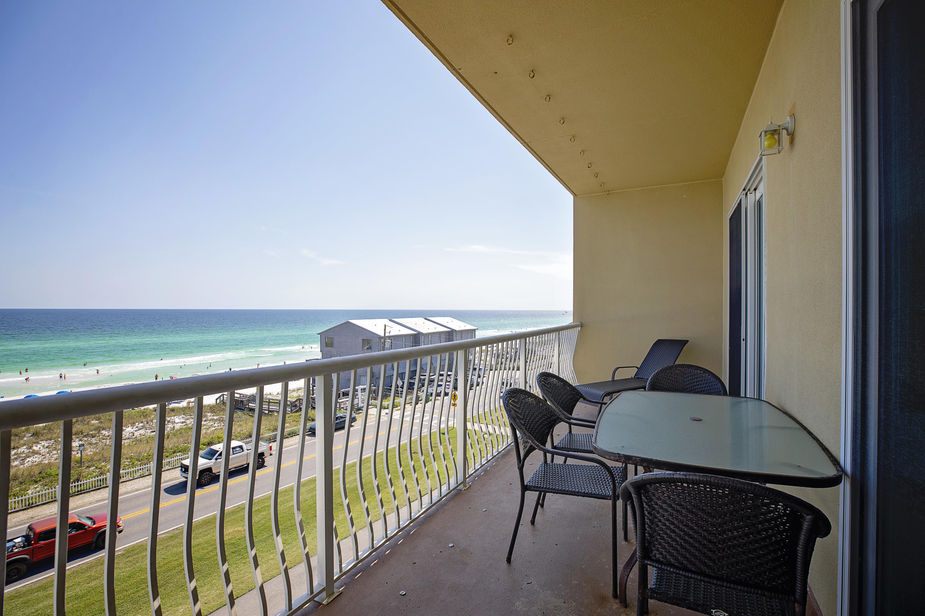 BEACH RETREAT - Residential