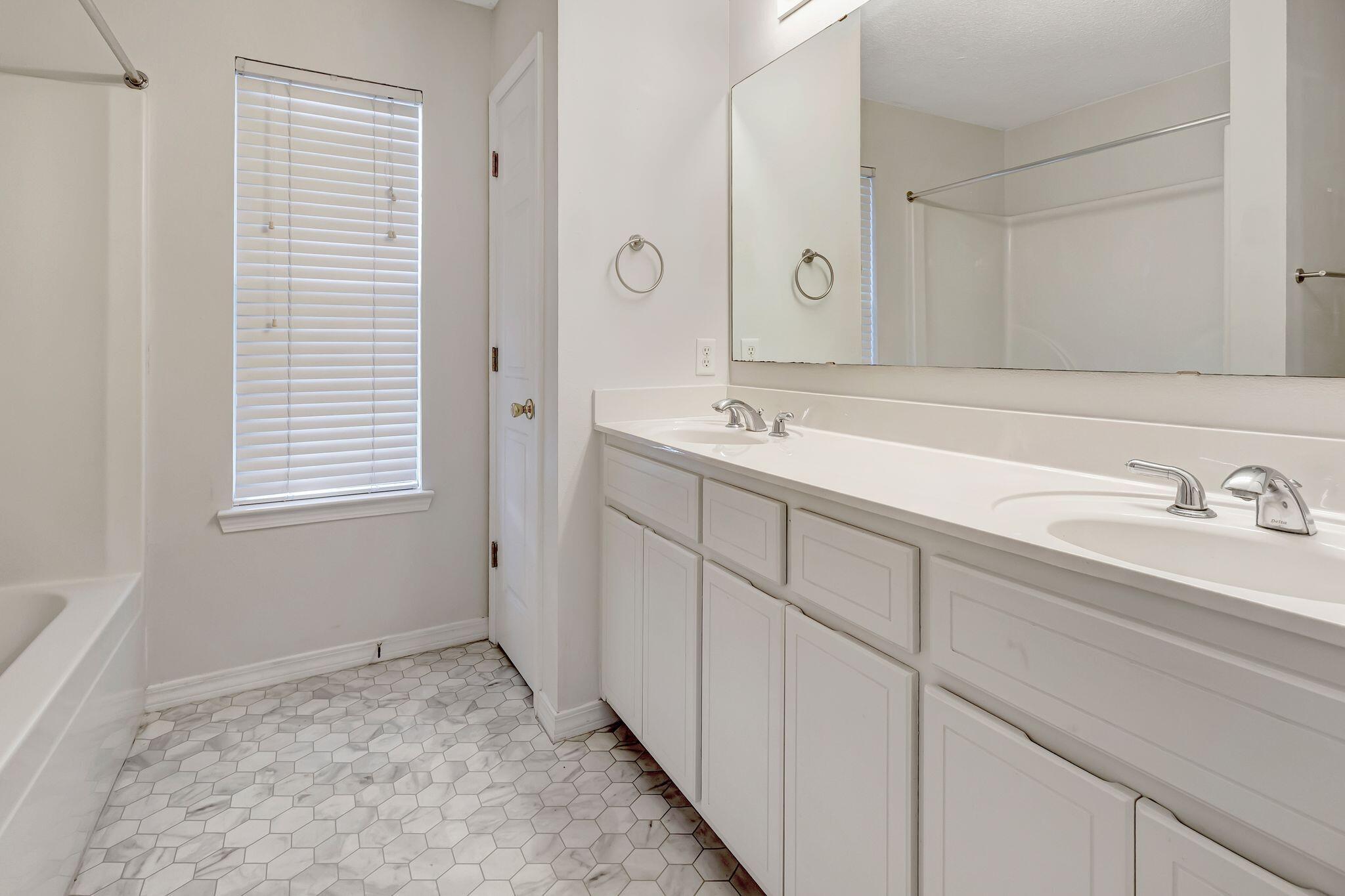 STEEPLECHASE PH 2 - Residential Lease