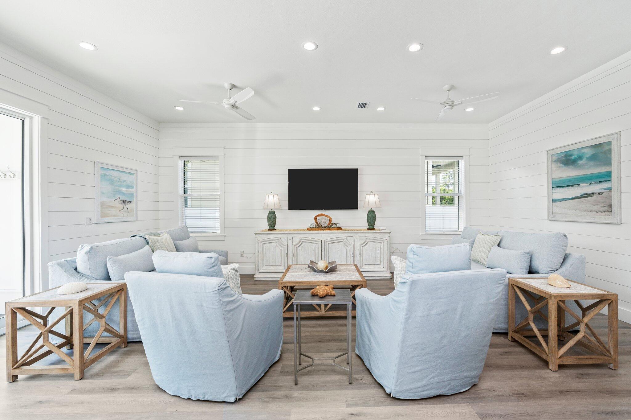 EASTERN LAKE S/D - Residential