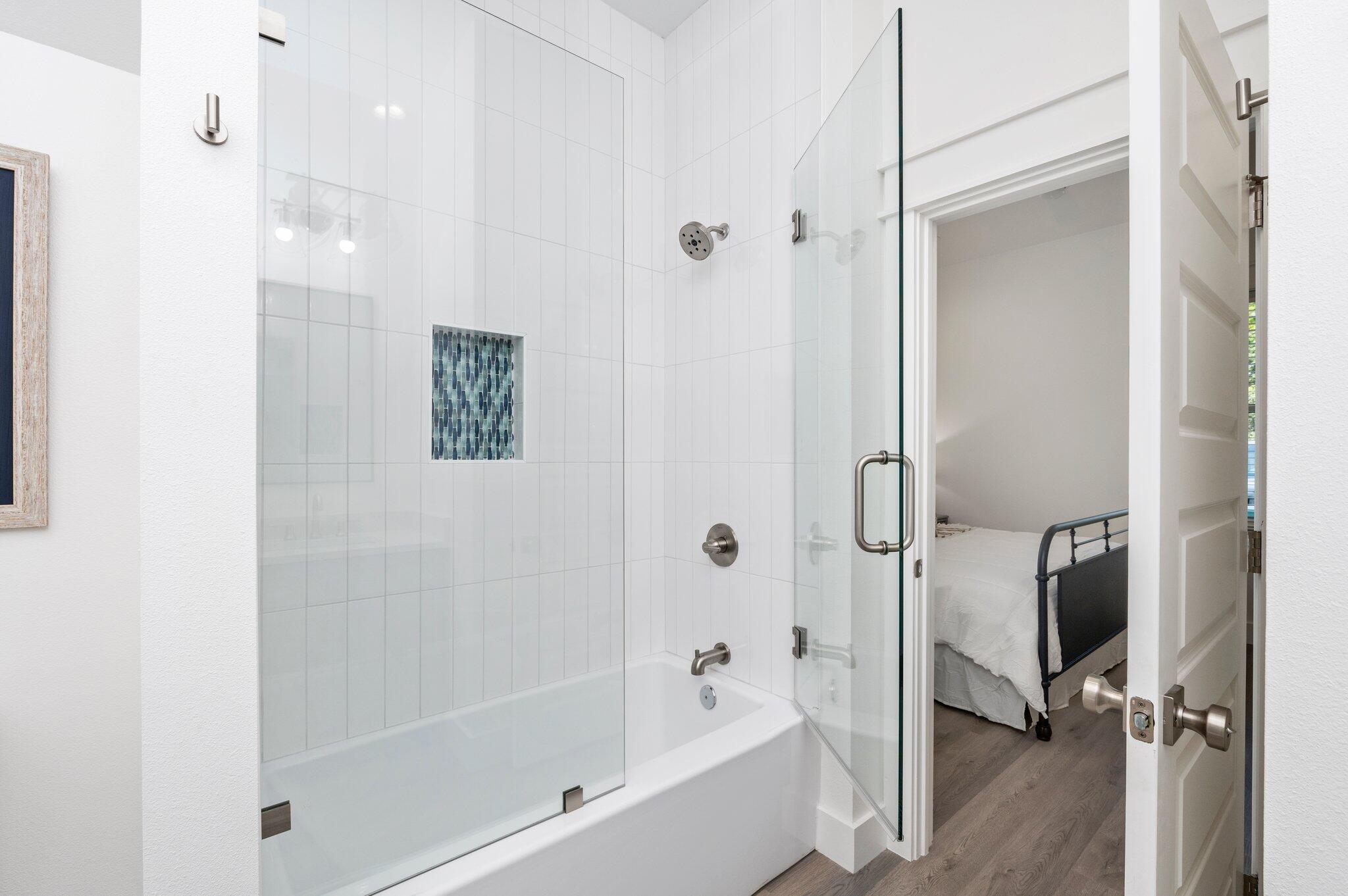 EASTERN LAKE S/D - Residential