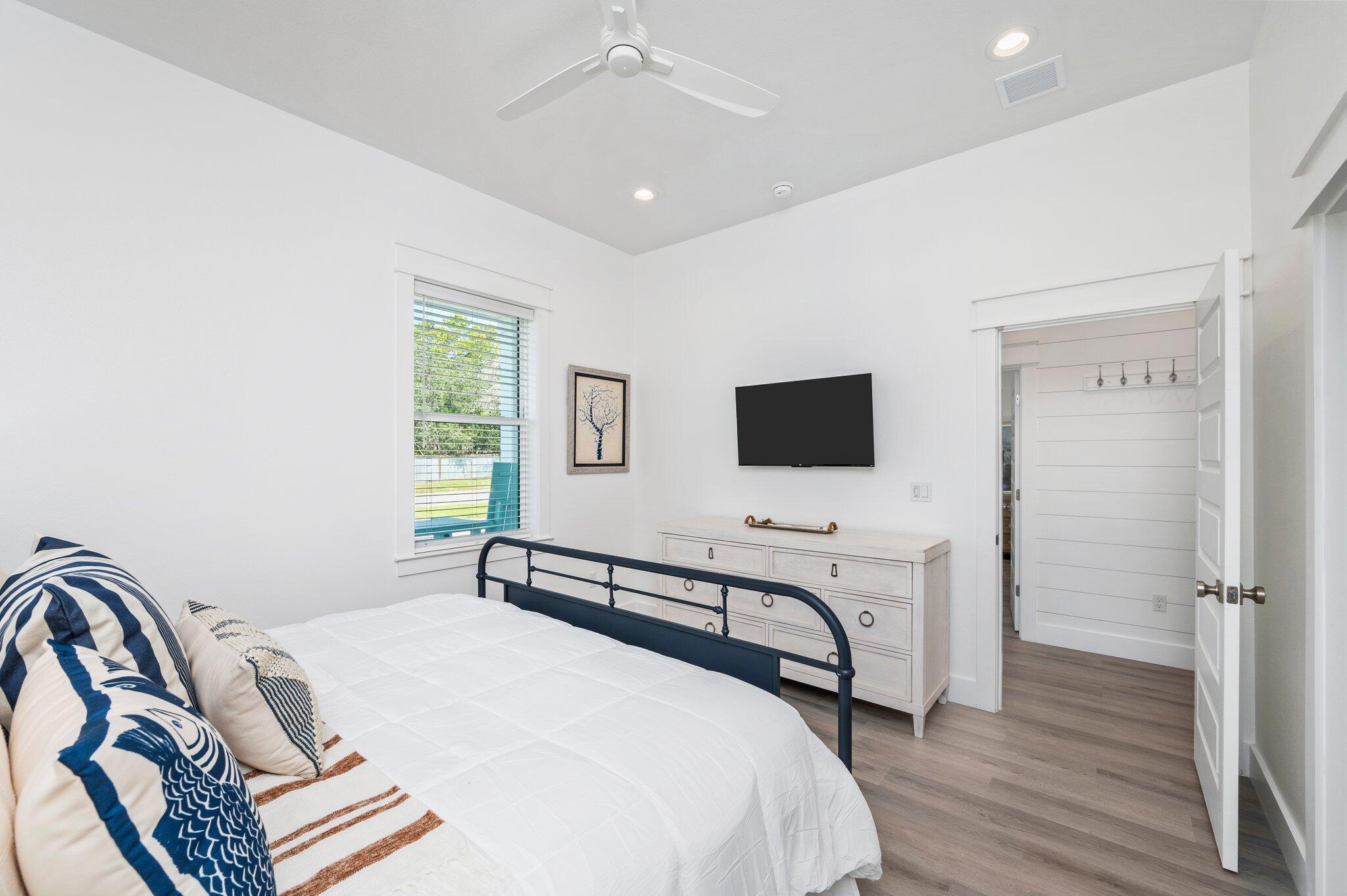 EASTERN LAKE S/D - Residential