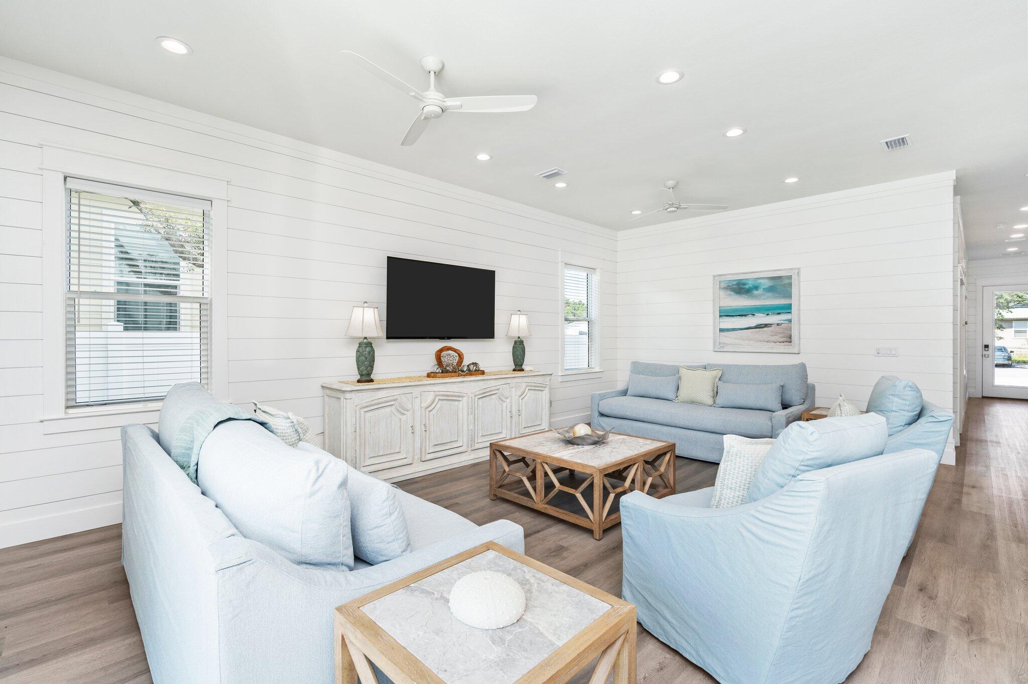 EASTERN LAKE S/D - Residential