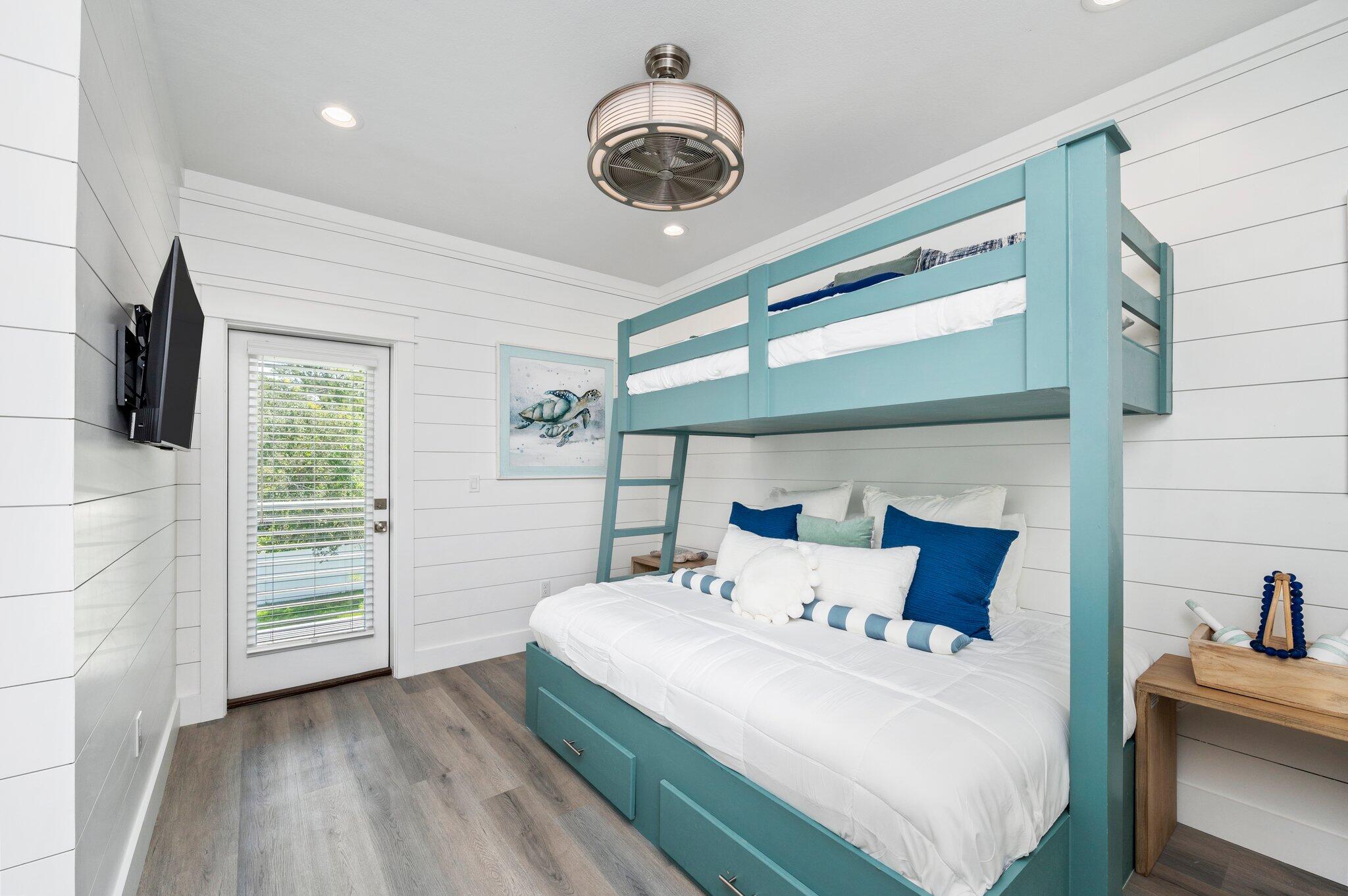 EASTERN LAKE S/D - Residential