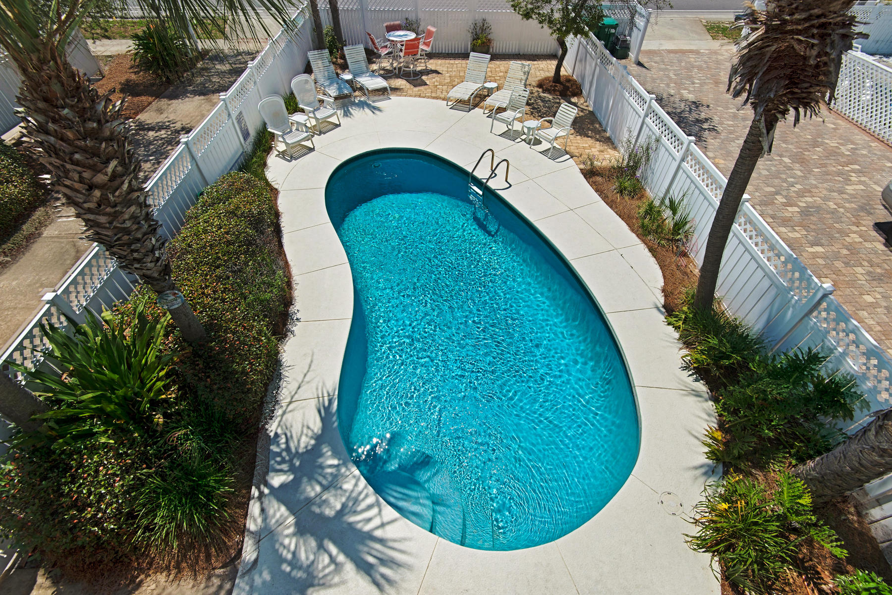 CRYSTAL BEACH - Residential